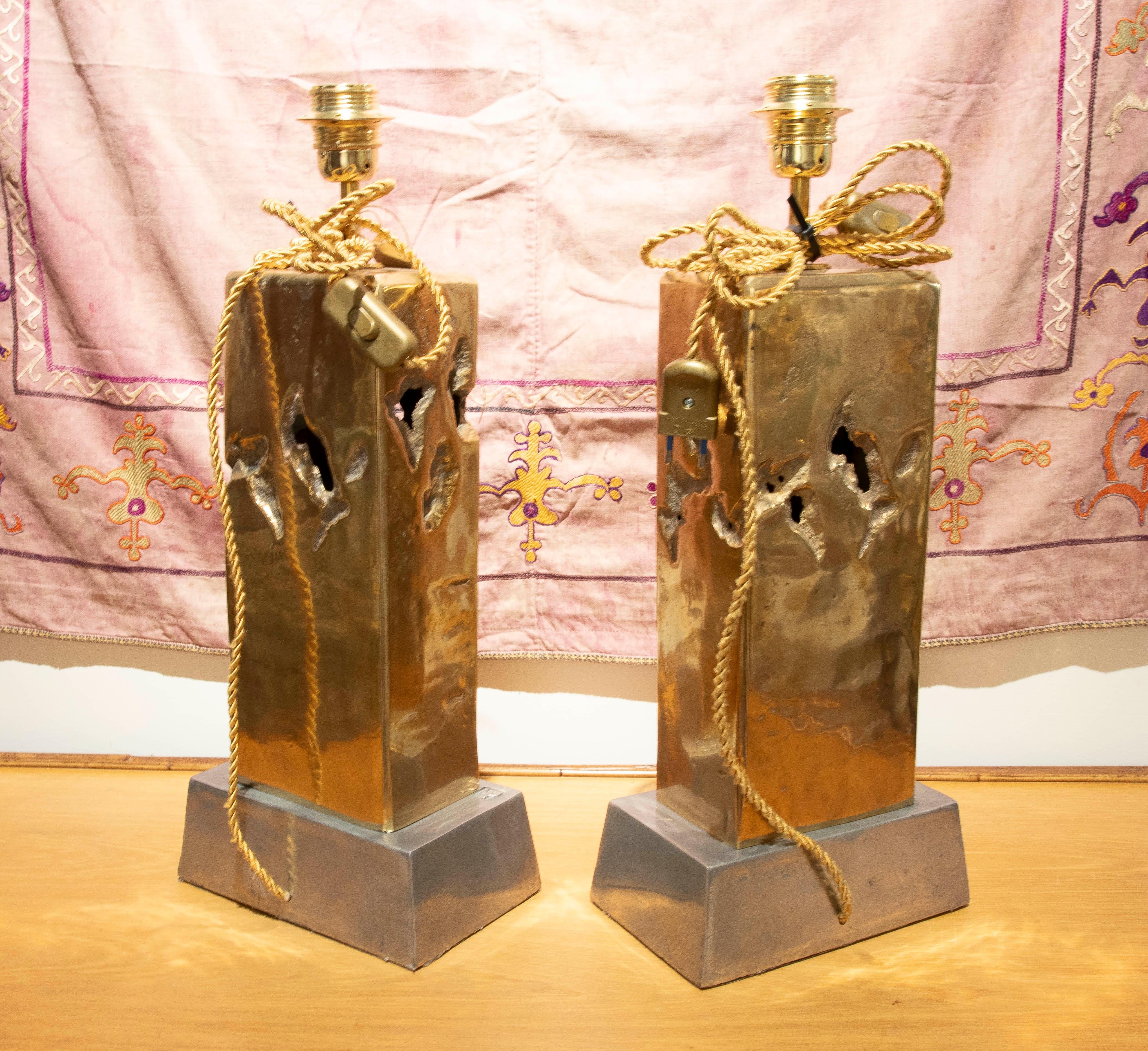 20ième siècle Paire de lampes espagnoles en bronze par l'artiste David Marshall, années 1980 en vente
