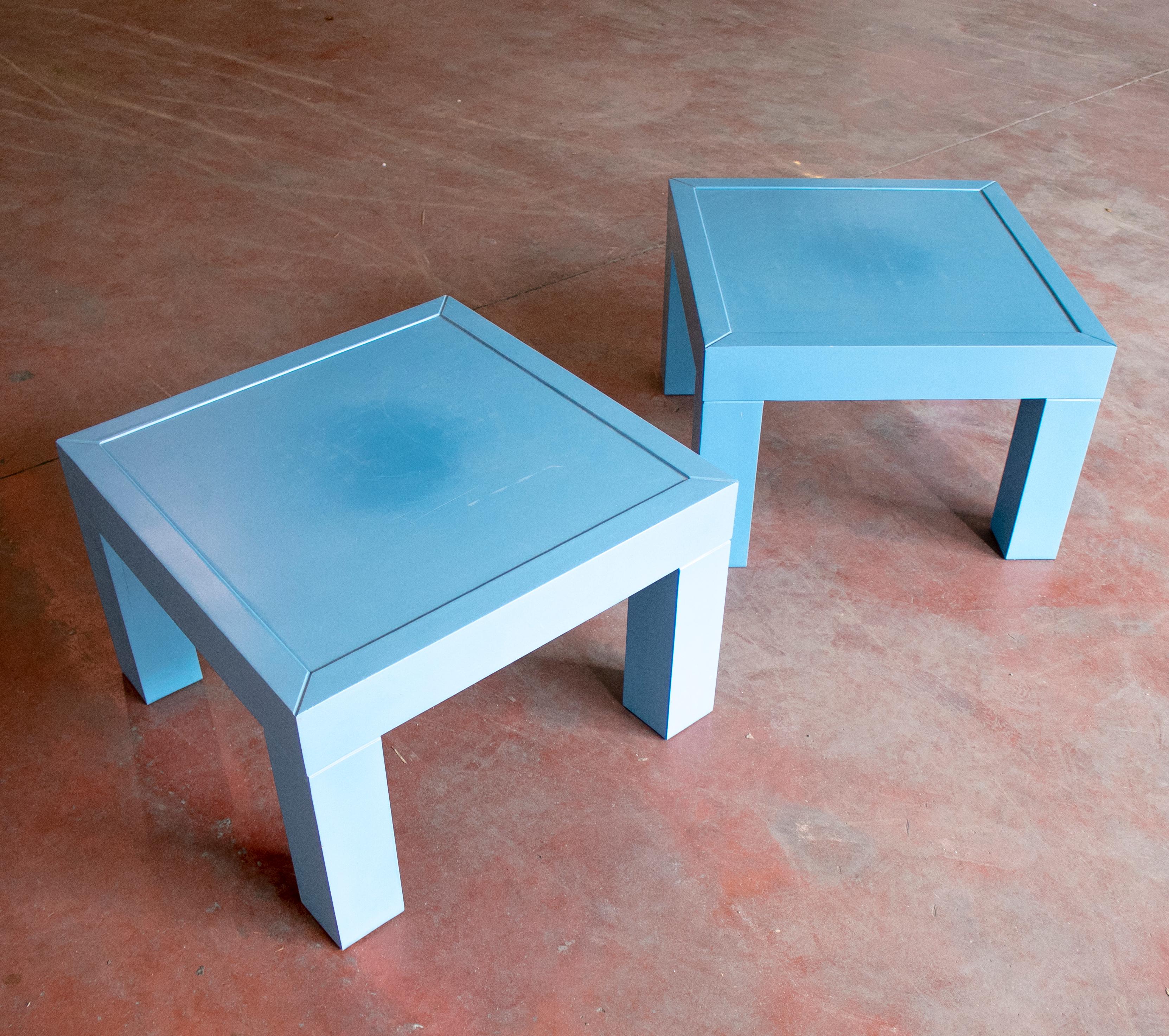 1980s Pair of Spanish Lacquered Wooden Side Tables For Sale 1