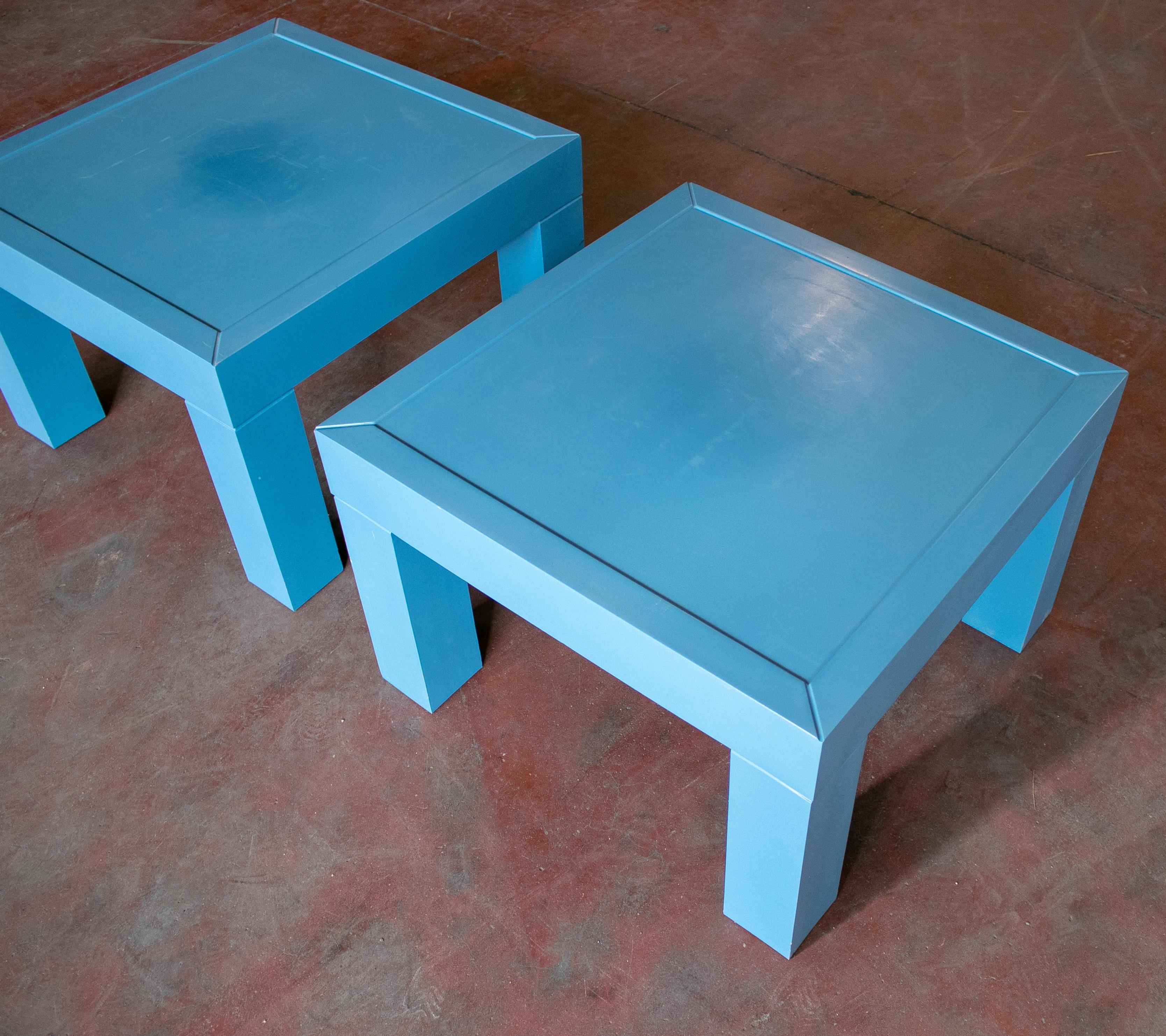 1980s Pair of Spanish Lacquered Wooden Side Tables For Sale 5