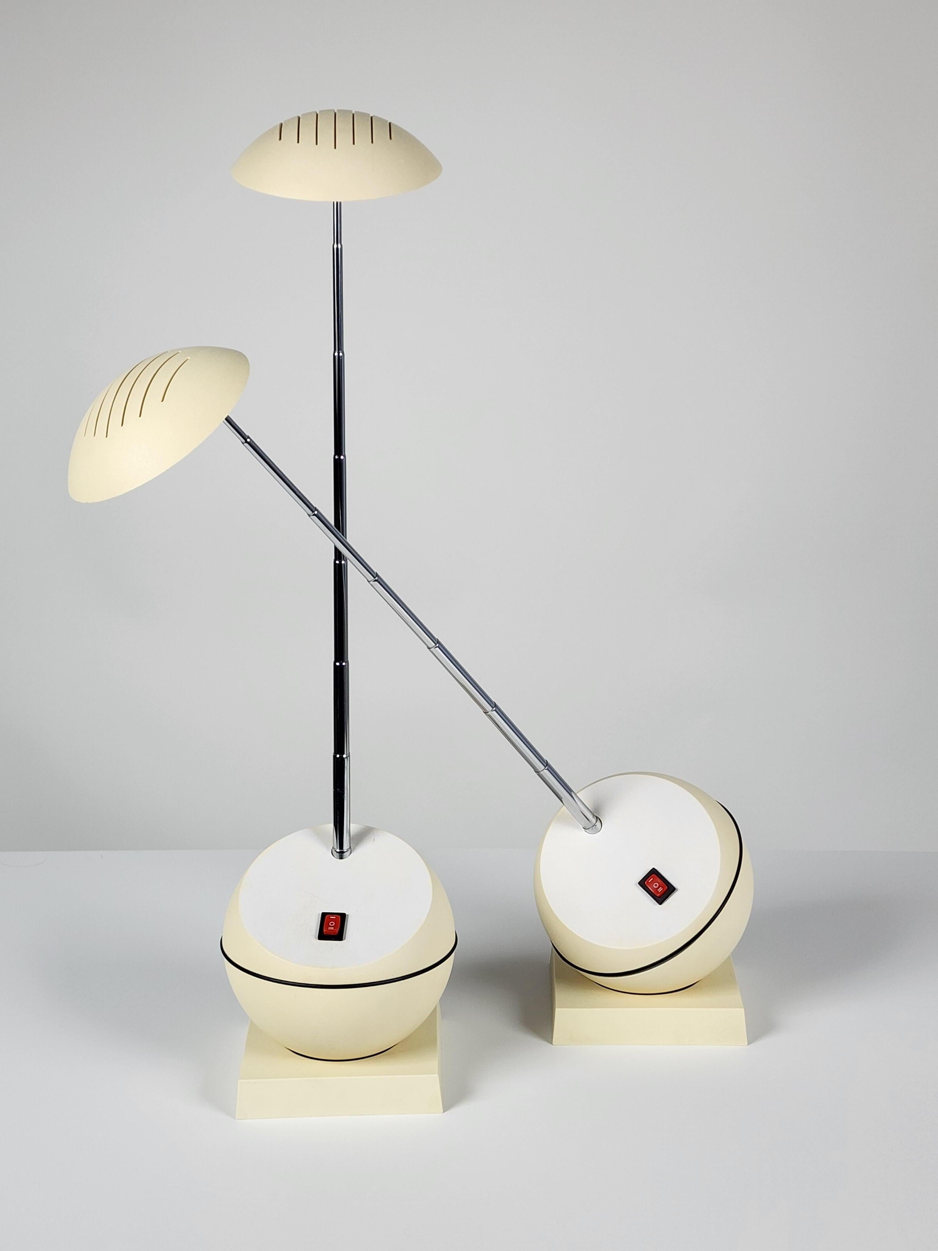 1980s Pair of Telescopic Halogen Table Lamp, Italy For Sale 10