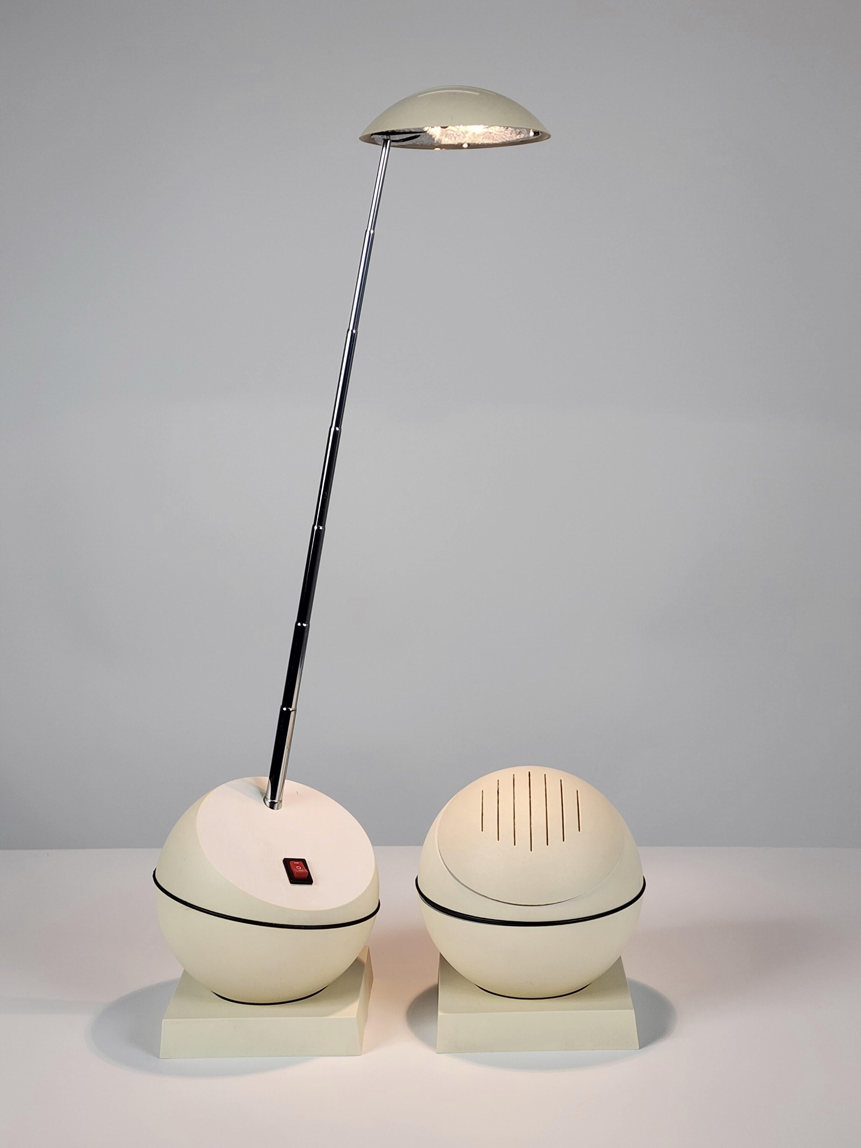 1980s Pair of Telescopic Halogen Table Lamp, Italy For Sale 2