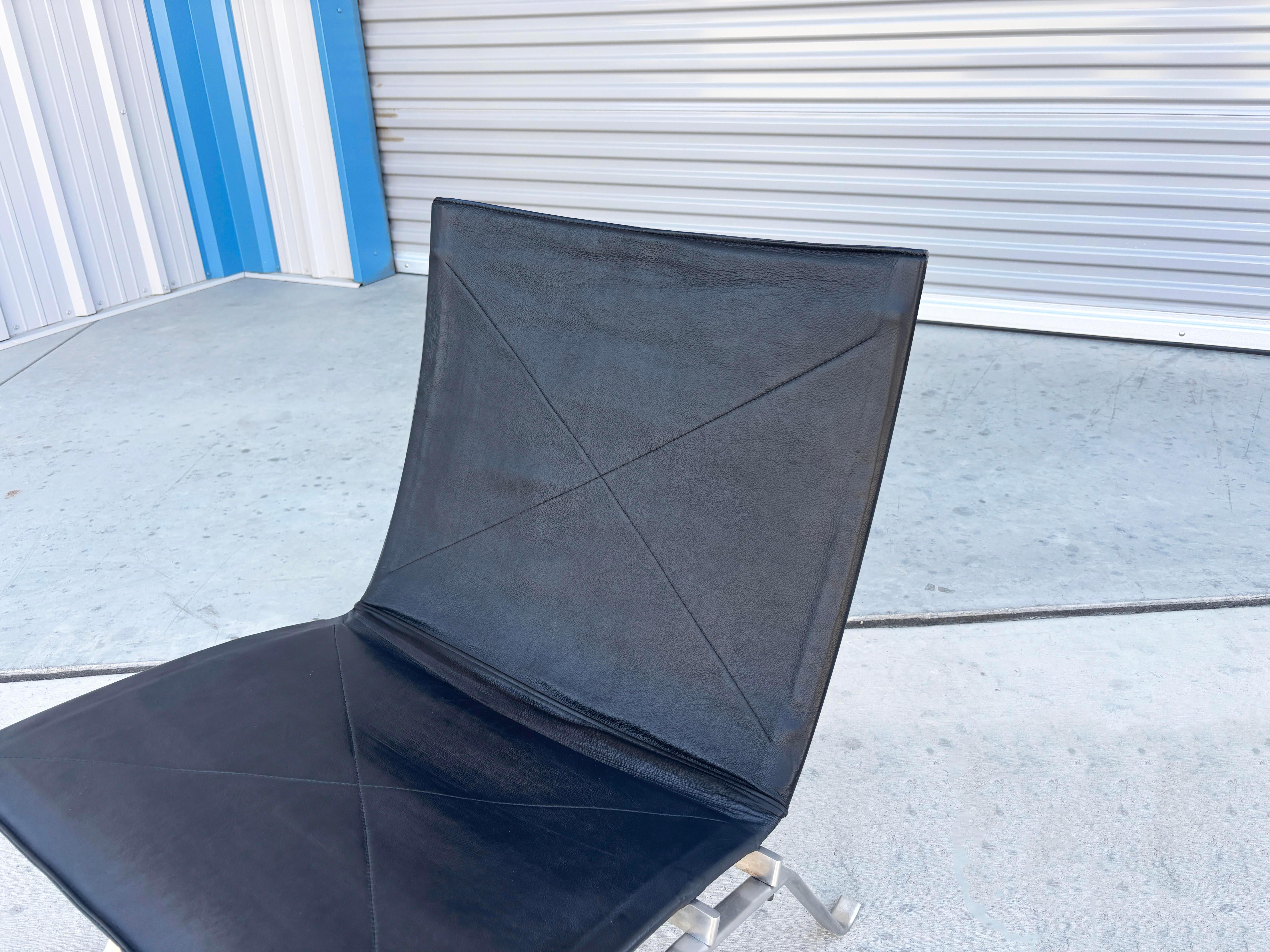 Paire de chaises longues en cuir Pk22 des années 1980, d'après Poul Kjaerholm en vente 5