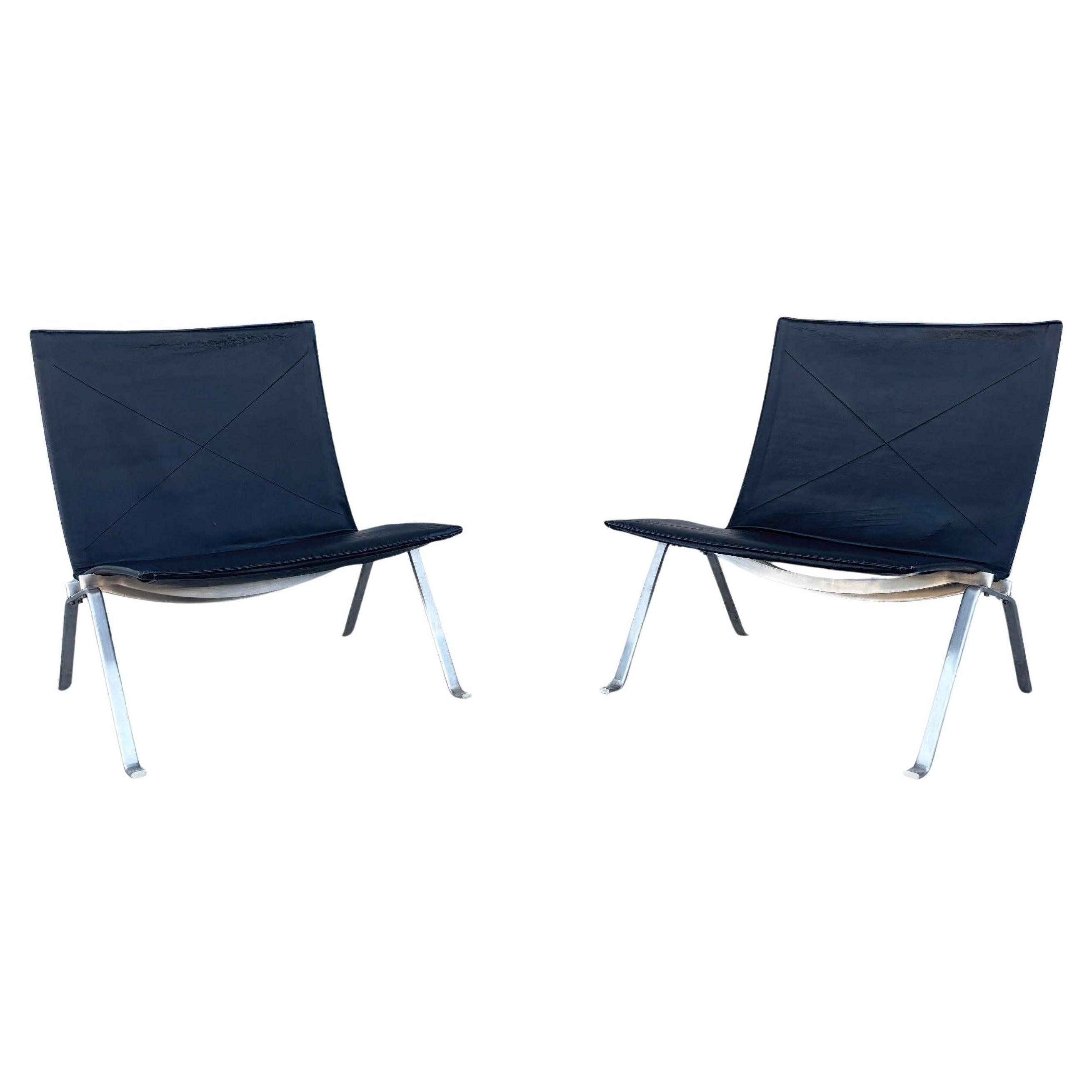 1980s Pair of Vintage Pk22 Leather Lounge Chairs Styled After Poul Kjaerholm
