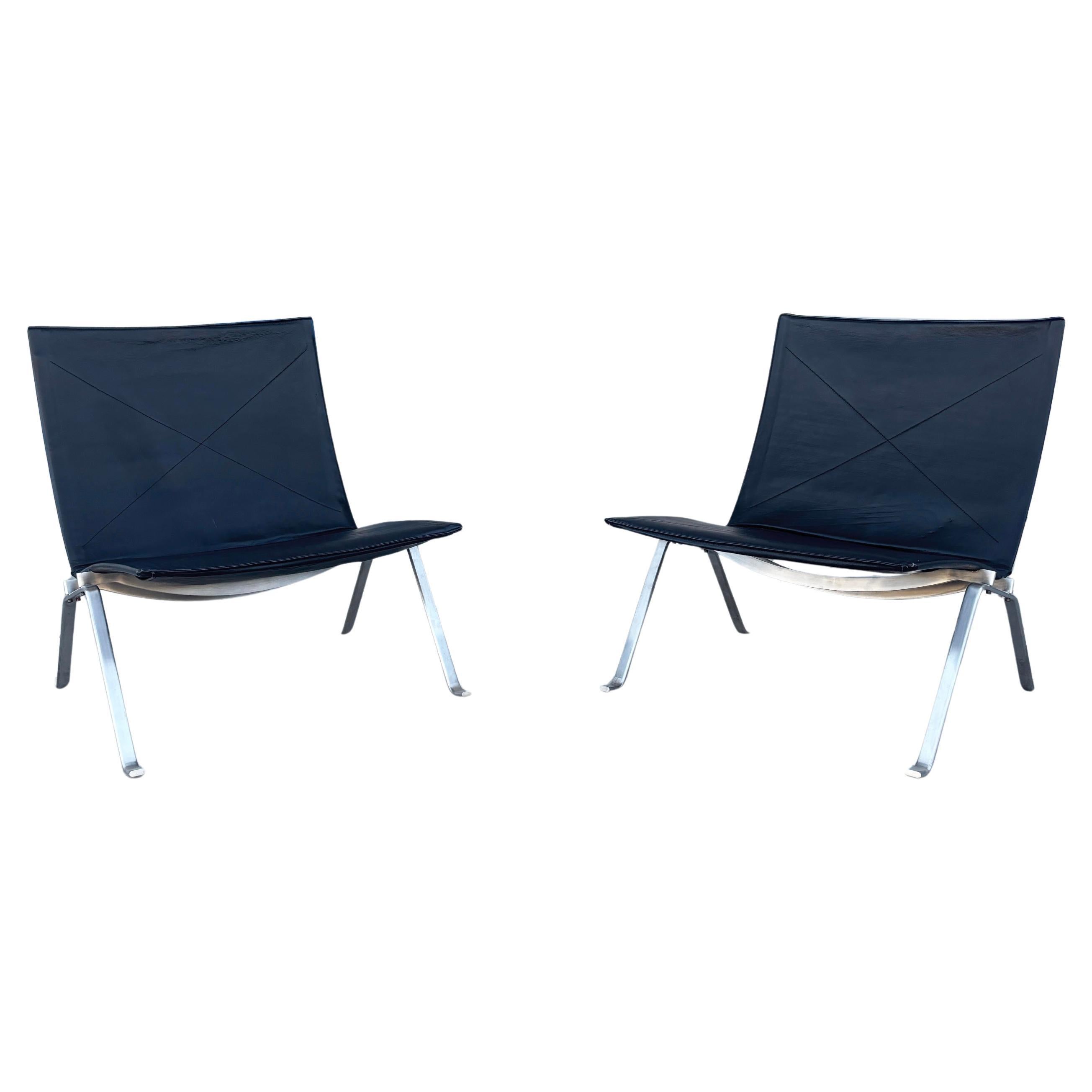 1980s Pair of Vintage Pk22 Leather Lounge Chairs Styled After Poul Kjaerholm