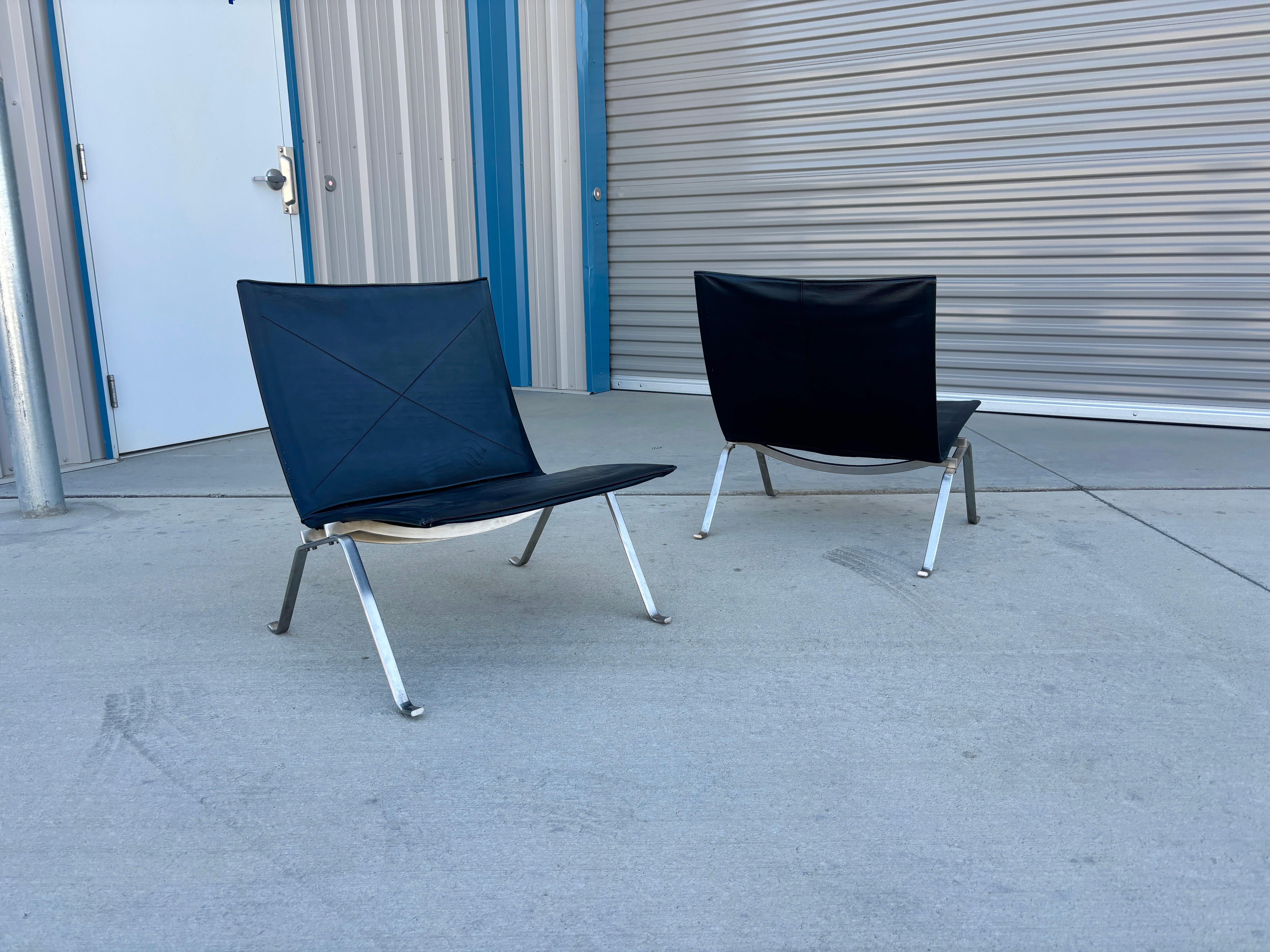 Fine XX secolo Coppia di sedie da salotto Pk22 vintage degli anni '80 in stile Poul Kjaerholm in vendita