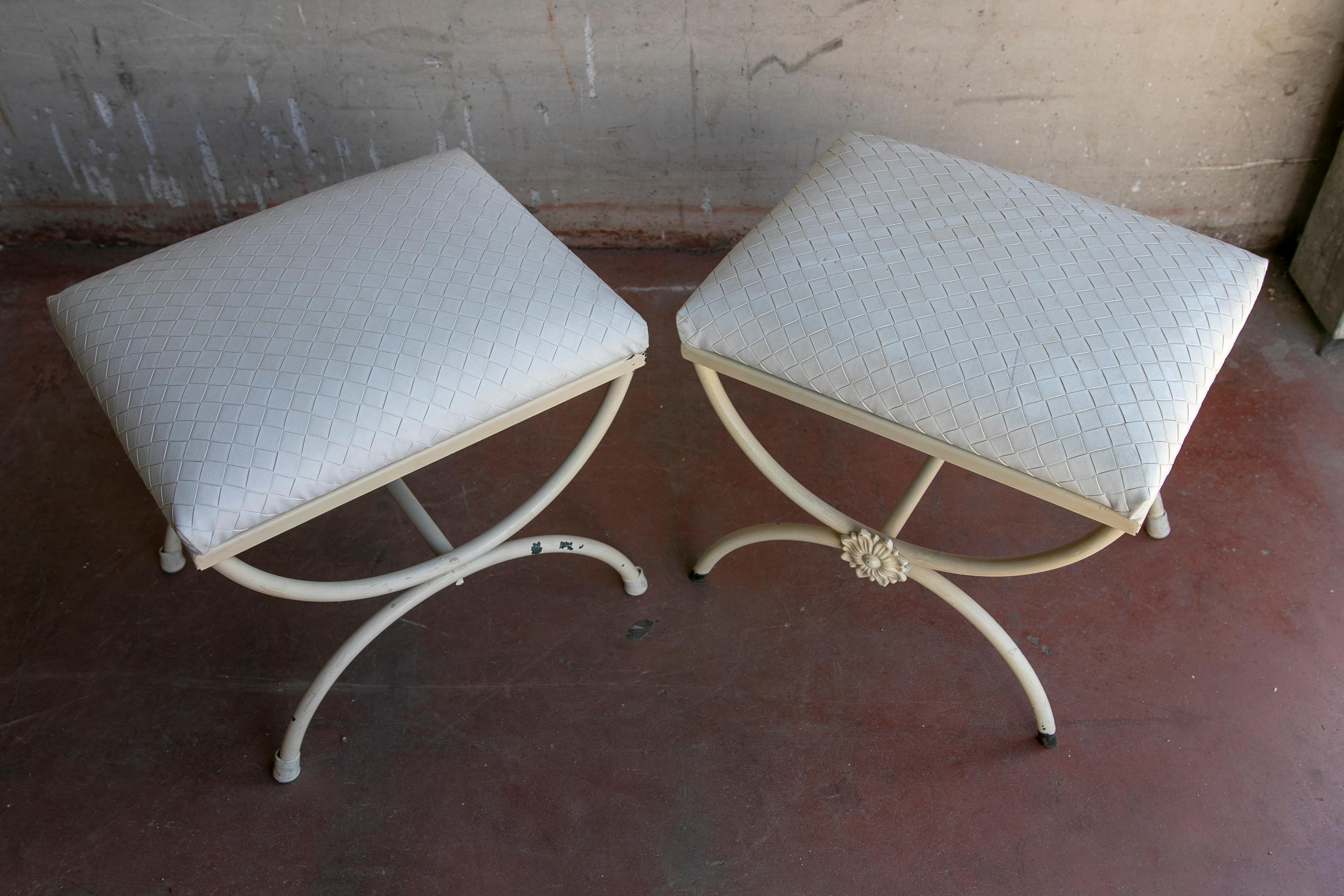 1980s Pair of White Painted Iron Armchairs For Sale 2