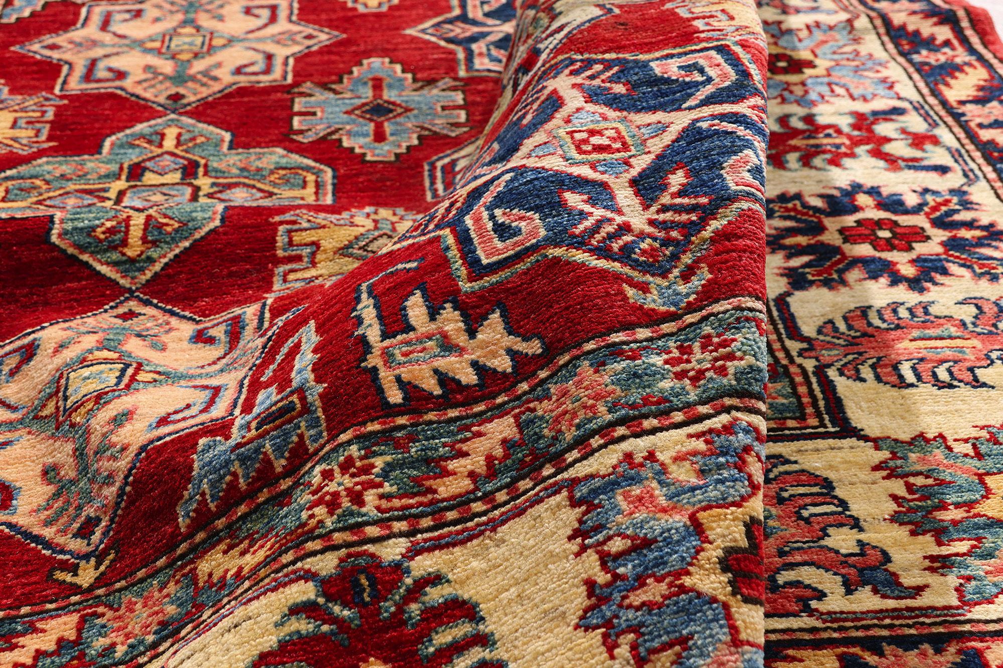 Annodato a mano 1980's Pakistani Shirvan Carpet with Modern Style in vendita
