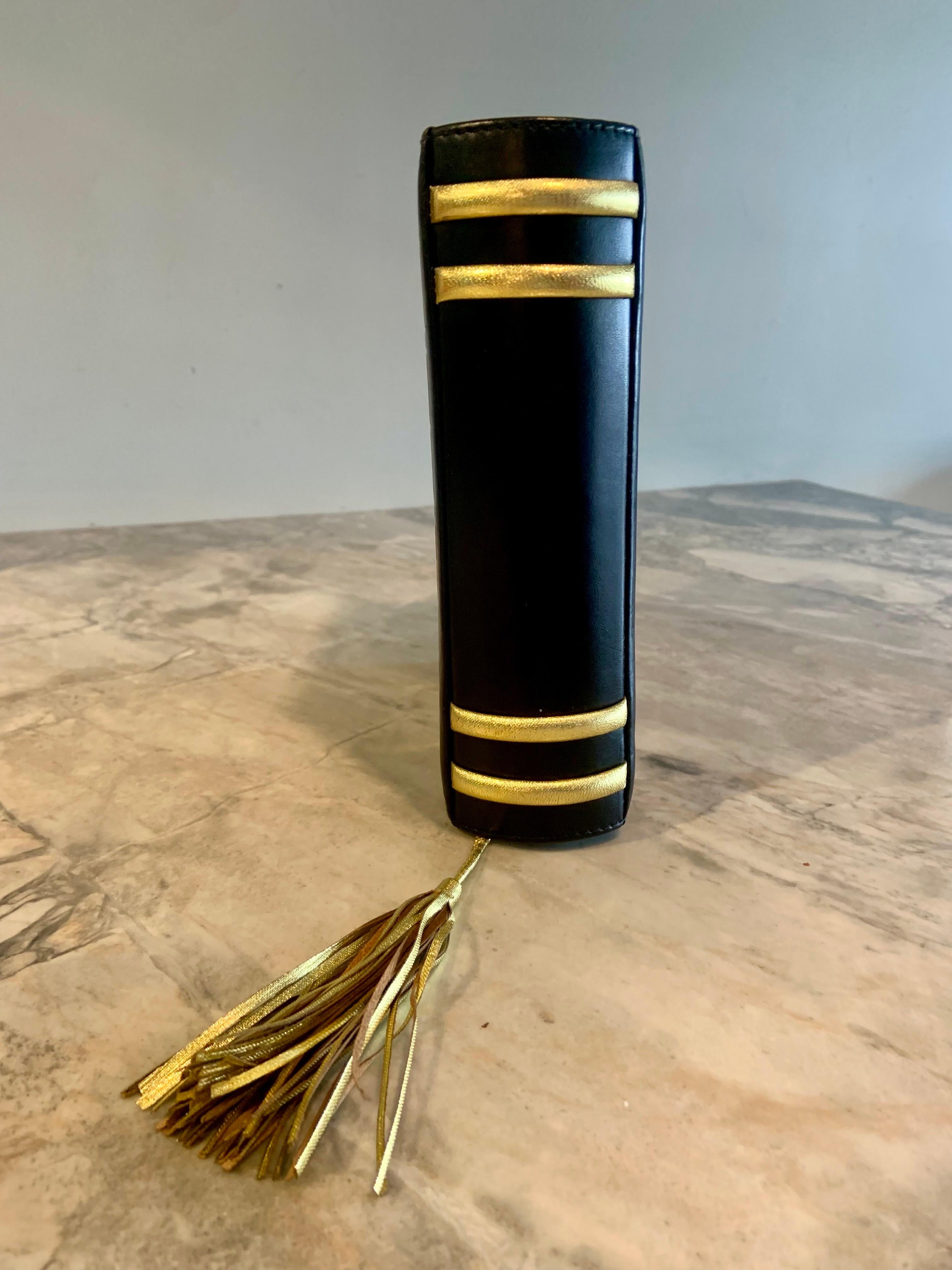 1980's Paloma Picasso Black and Gold Book Bag Clutch Excellent état - En vente à New Hope, PA