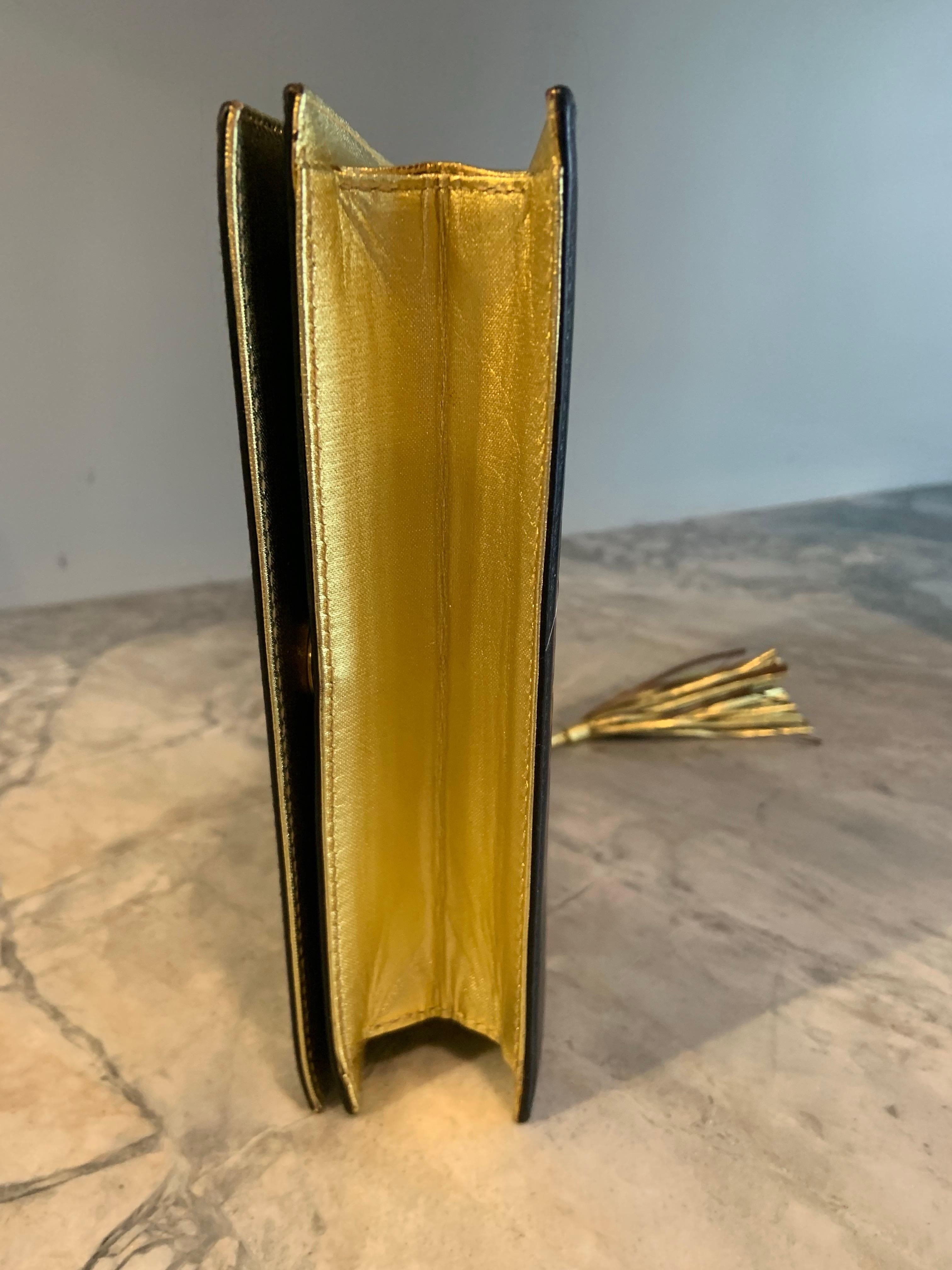 1980's Paloma Picasso Black and Gold Book Bag Clutch en vente 1