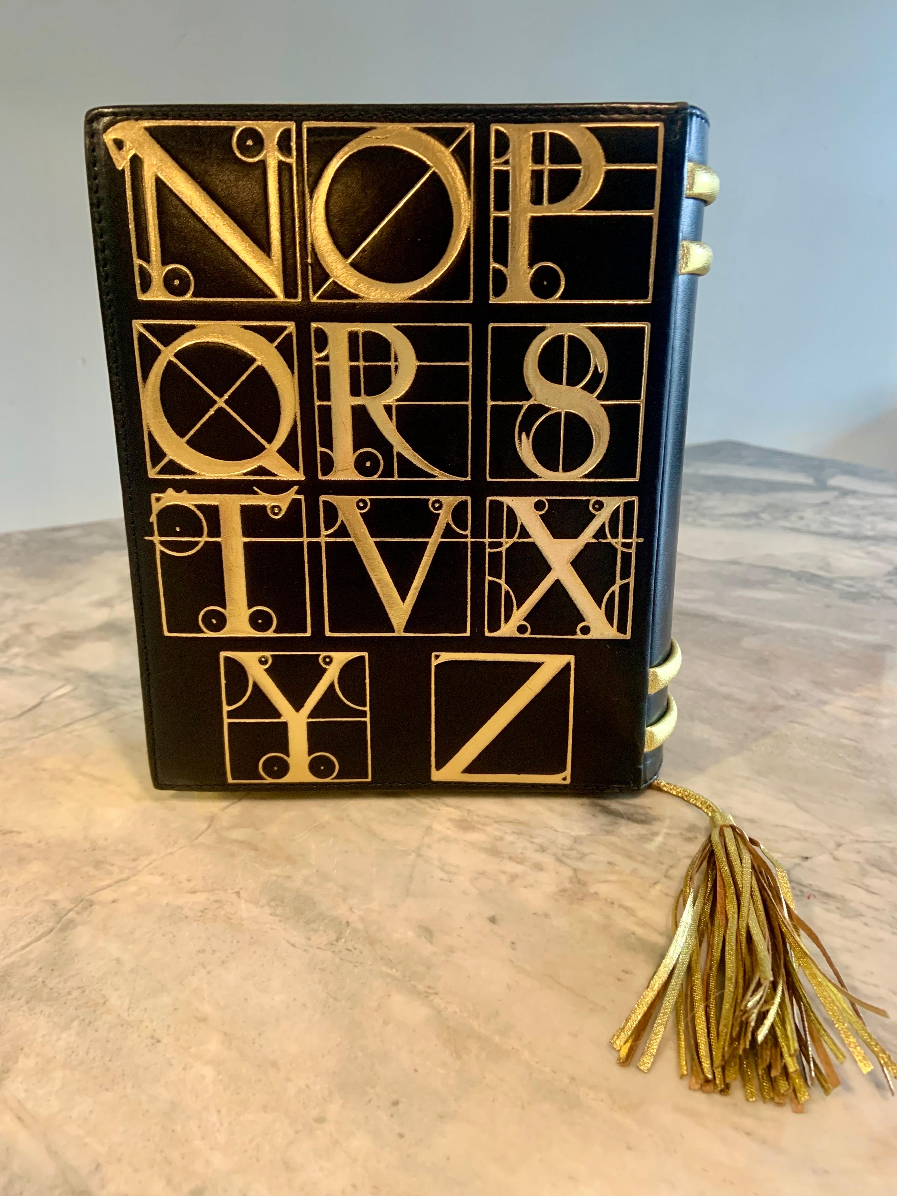1980's Paloma Picasso Black and Gold Book Bag Clutch en vente 2