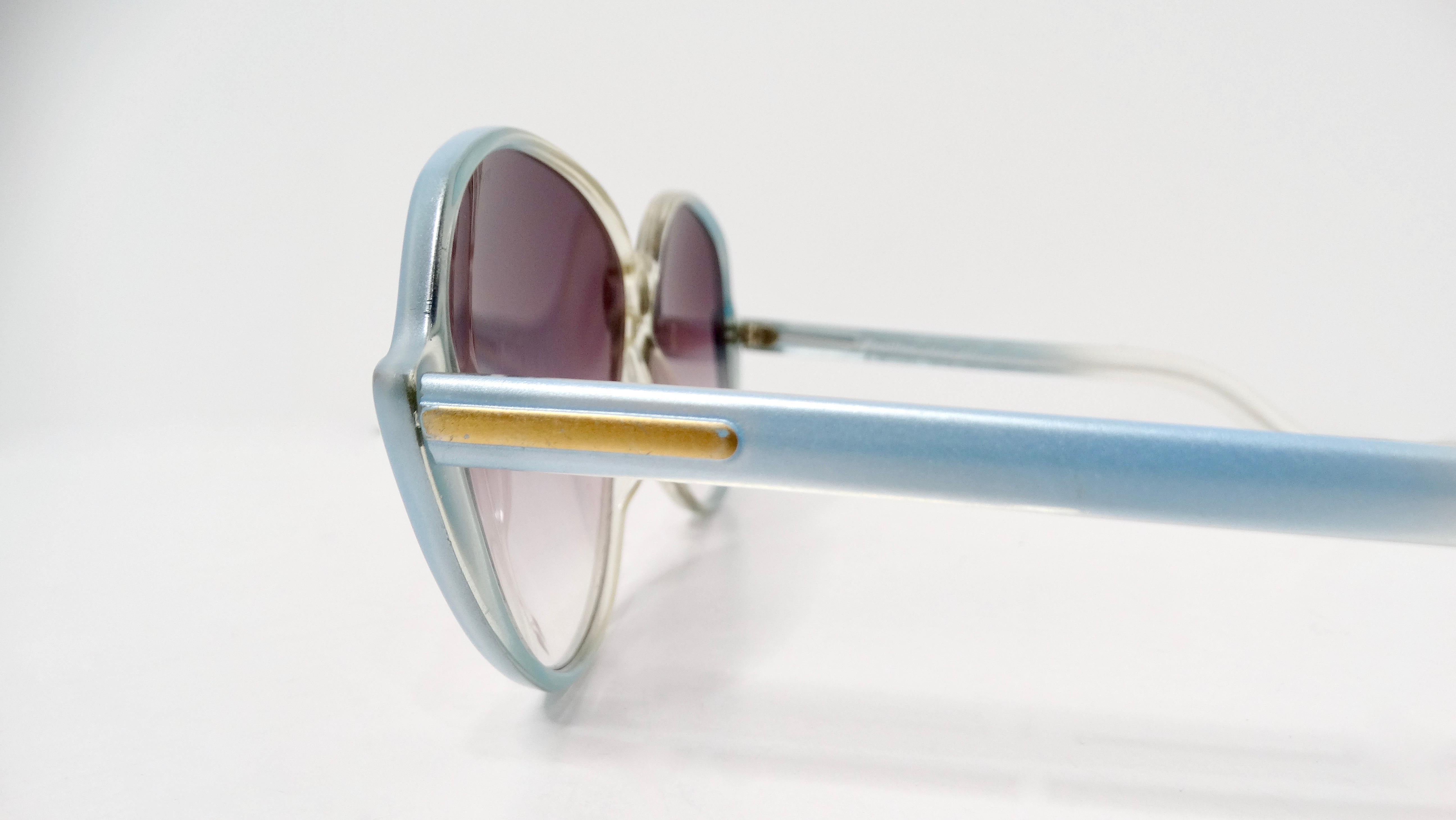 1980 Papillon Light Blue Tinted Purple Lens Oversized Round Sunglasses Unisexe en vente