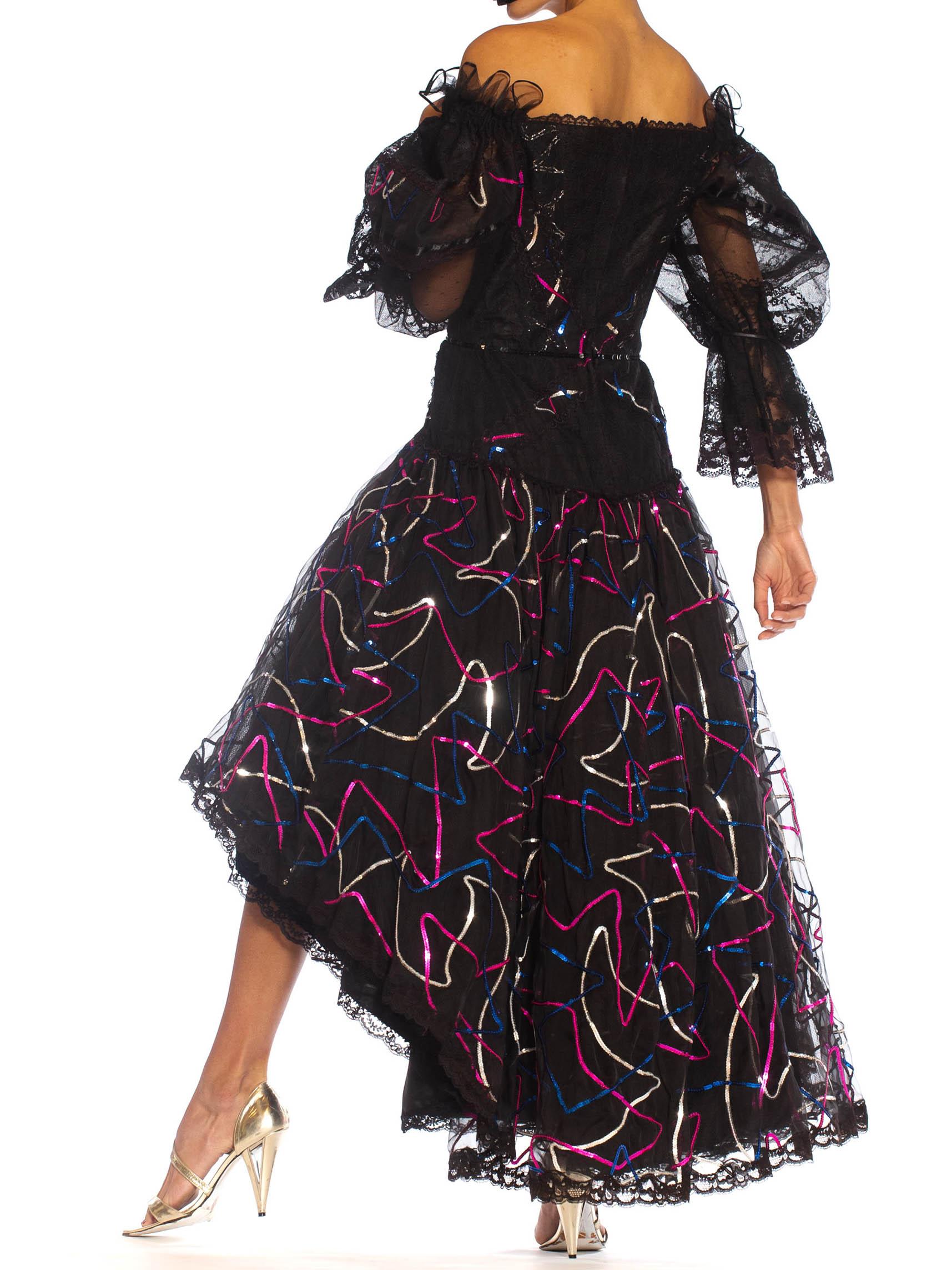 1980S PAT KERR LONDON Vestido alto-bajo de organza de seda con lentejuelas y encaje negro en venta 1
