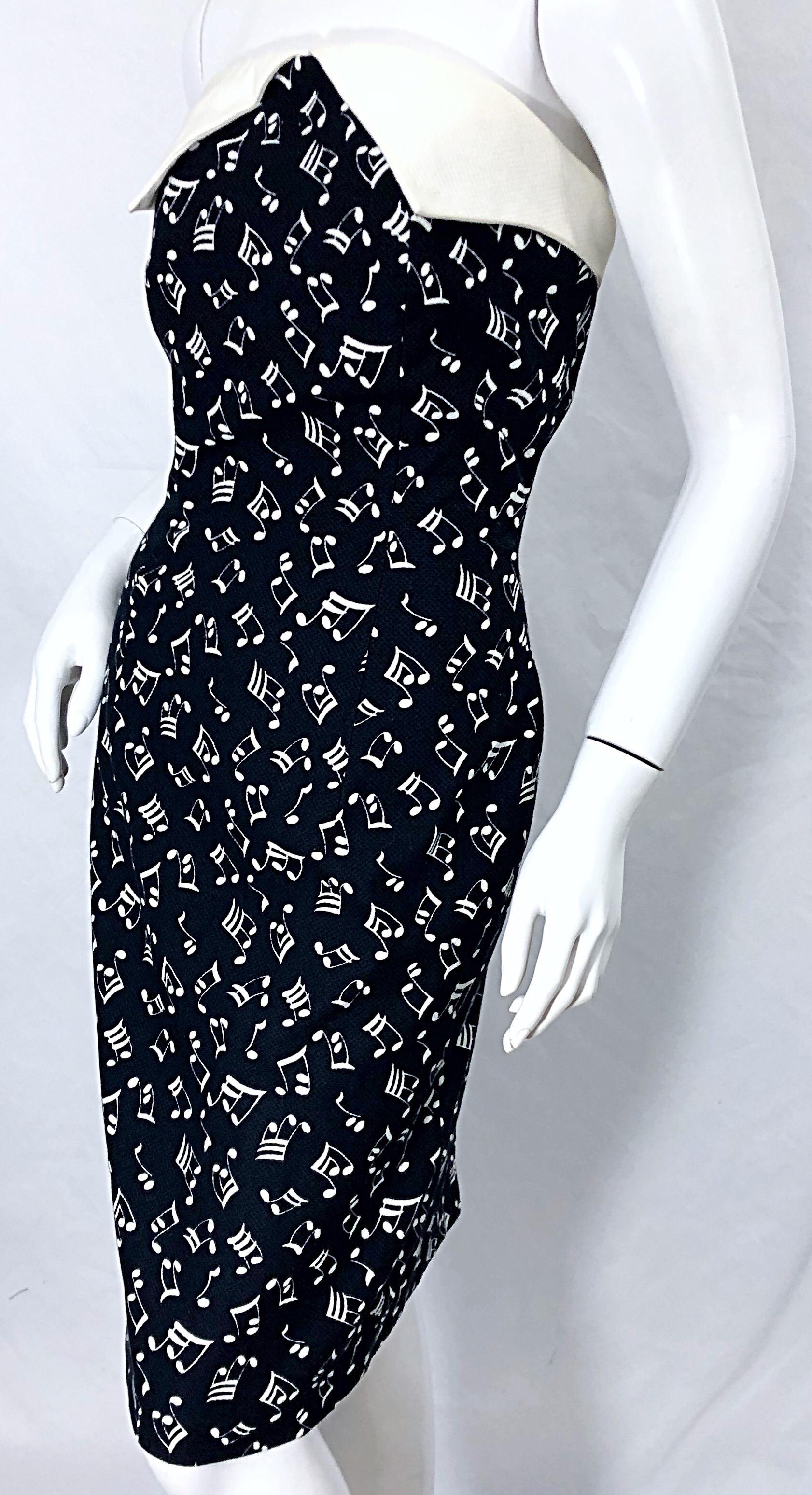 1980er Patrick Kelly Größe 10 trägerloses Kleid mit schwarzem und weißem Musikdruck im Angebot 6