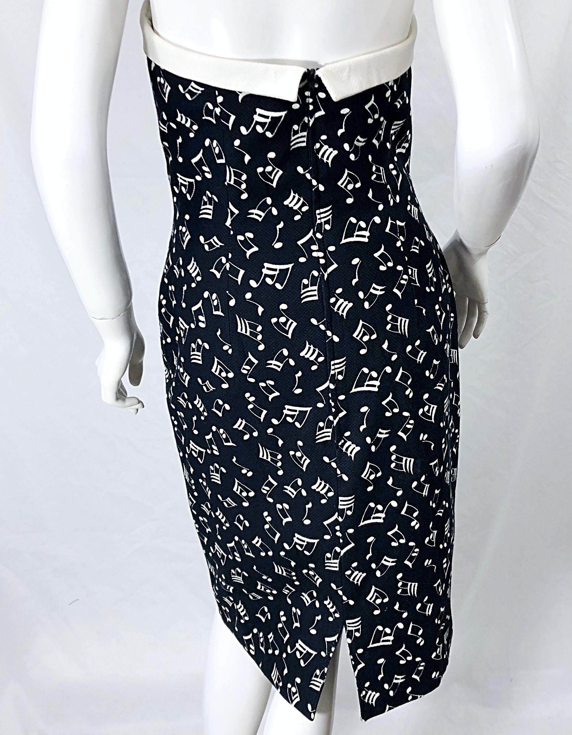 1980er Patrick Kelly Größe 10 trägerloses Kleid mit schwarzem und weißem Musikdruck im Angebot 7