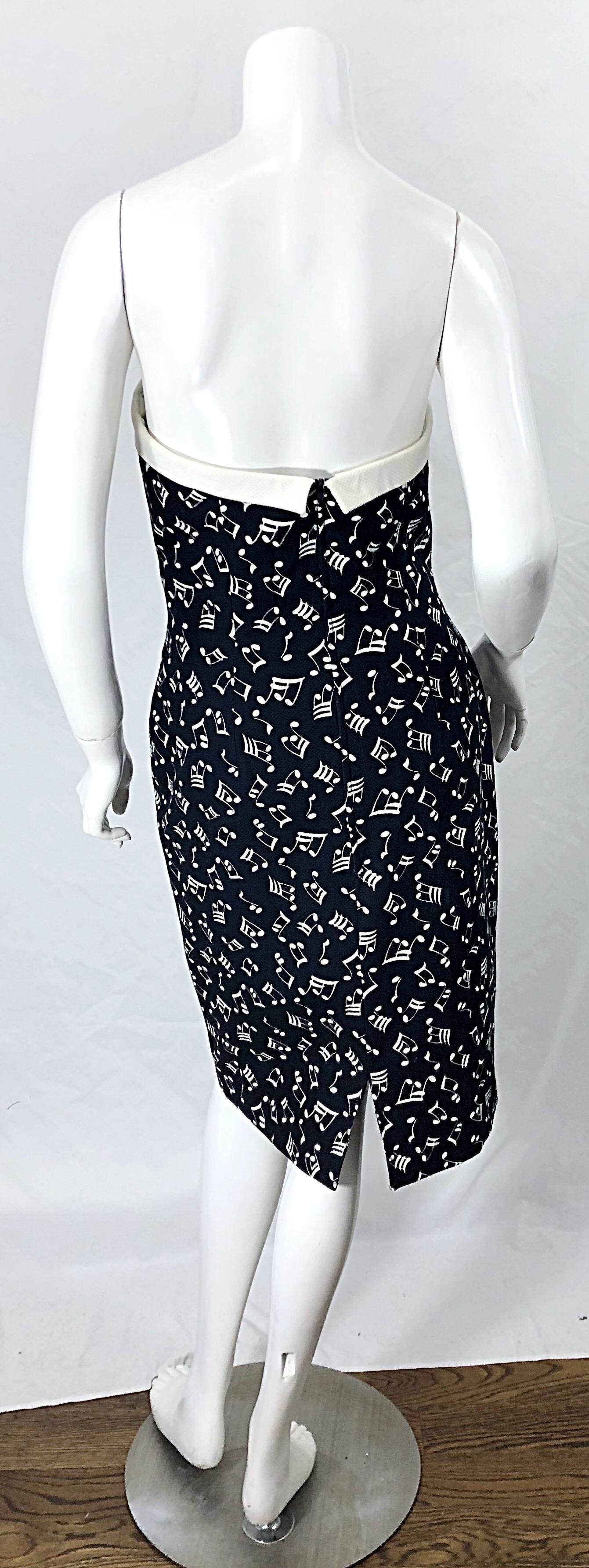 1980s Patrick Kelly Size 8 Novelty Music Print Black and White Strapless Dress For Sale 3