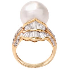 1980s Pearl and Diamond 18 Karat Yellow Gold Cocktail Ring