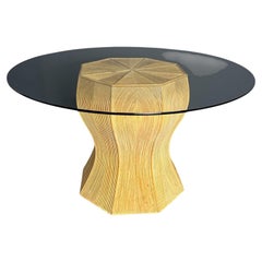 Mesa de comedor curvilínea de junco y cristal de los años 80 Post Modern