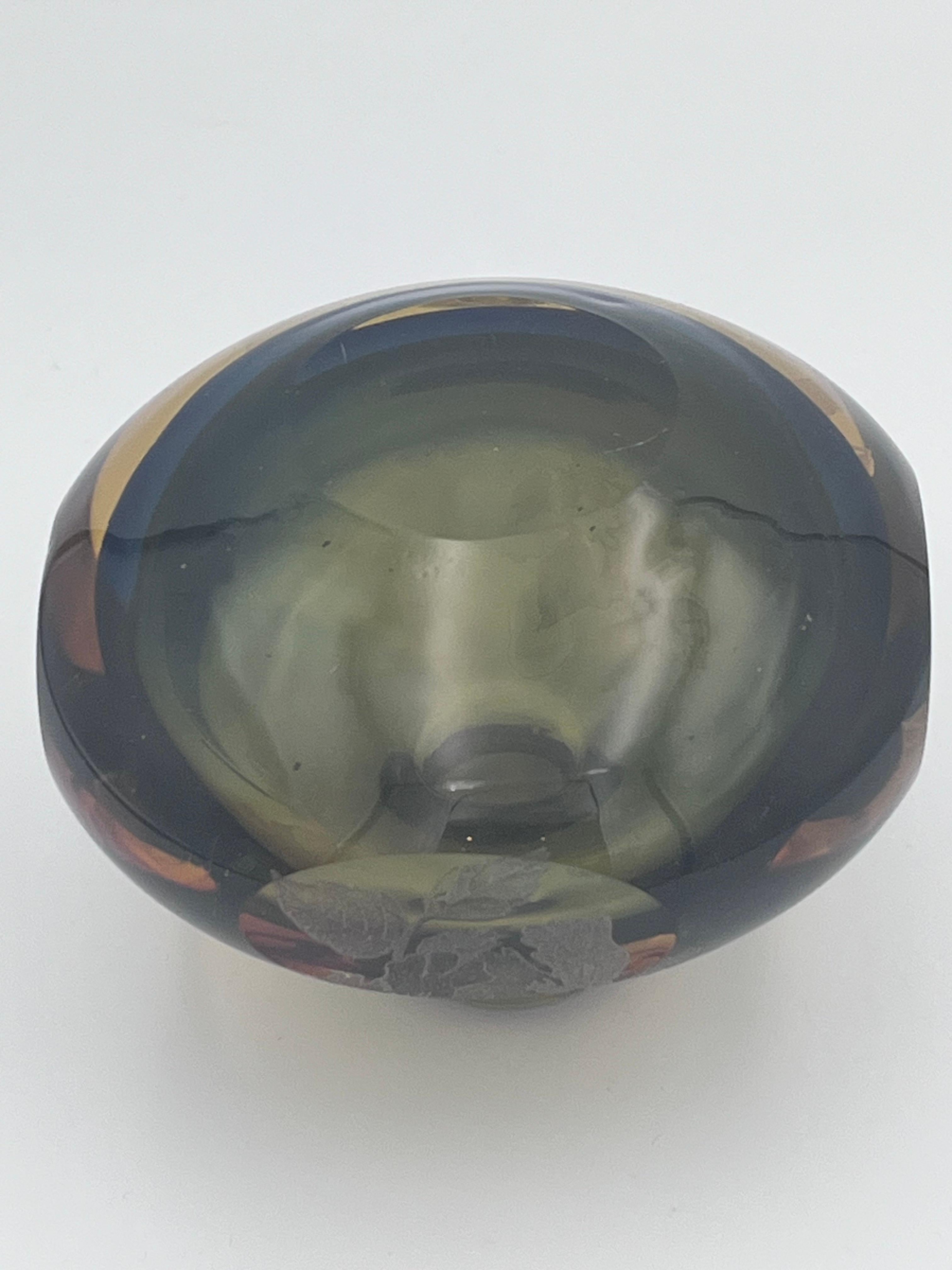1980's Perry Coyle Blown, Cut and Etched Glass Floral Bud Vase in vendita 4