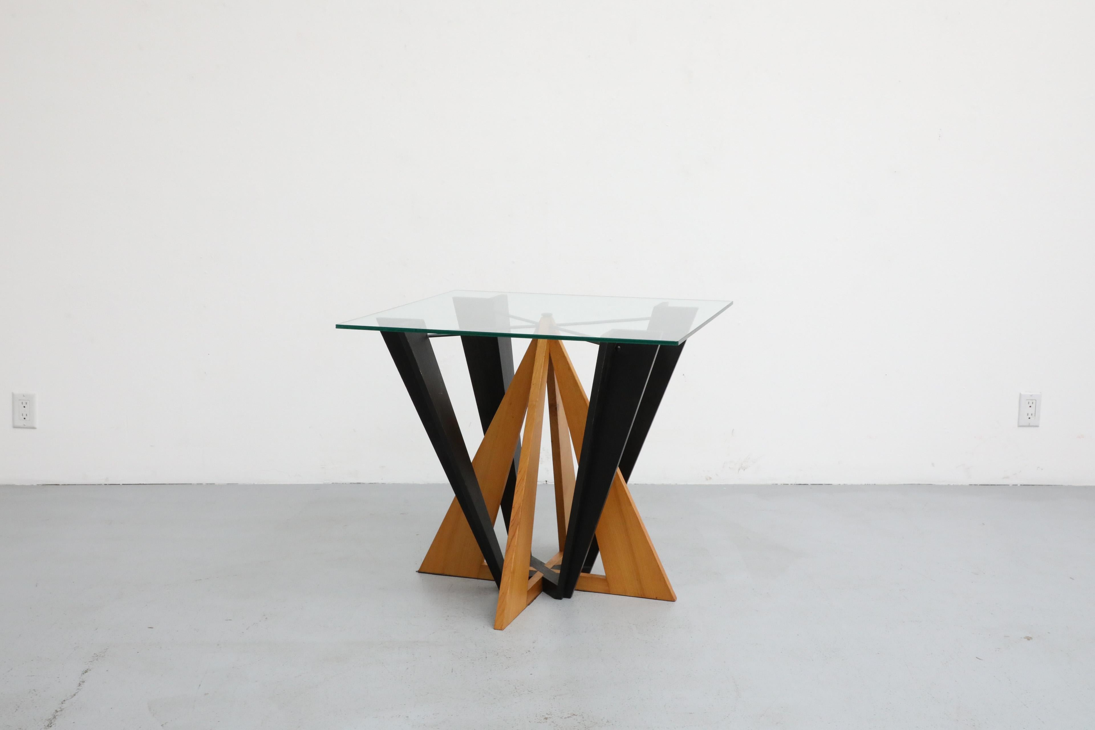 1980's Peter Shire Inspired Memphis Style Dining or Center Table In Good Condition For Sale In Los Angeles, CA