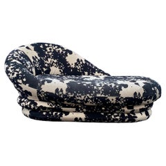 Chaise longue Petite Cow Print Cloud de los años 80