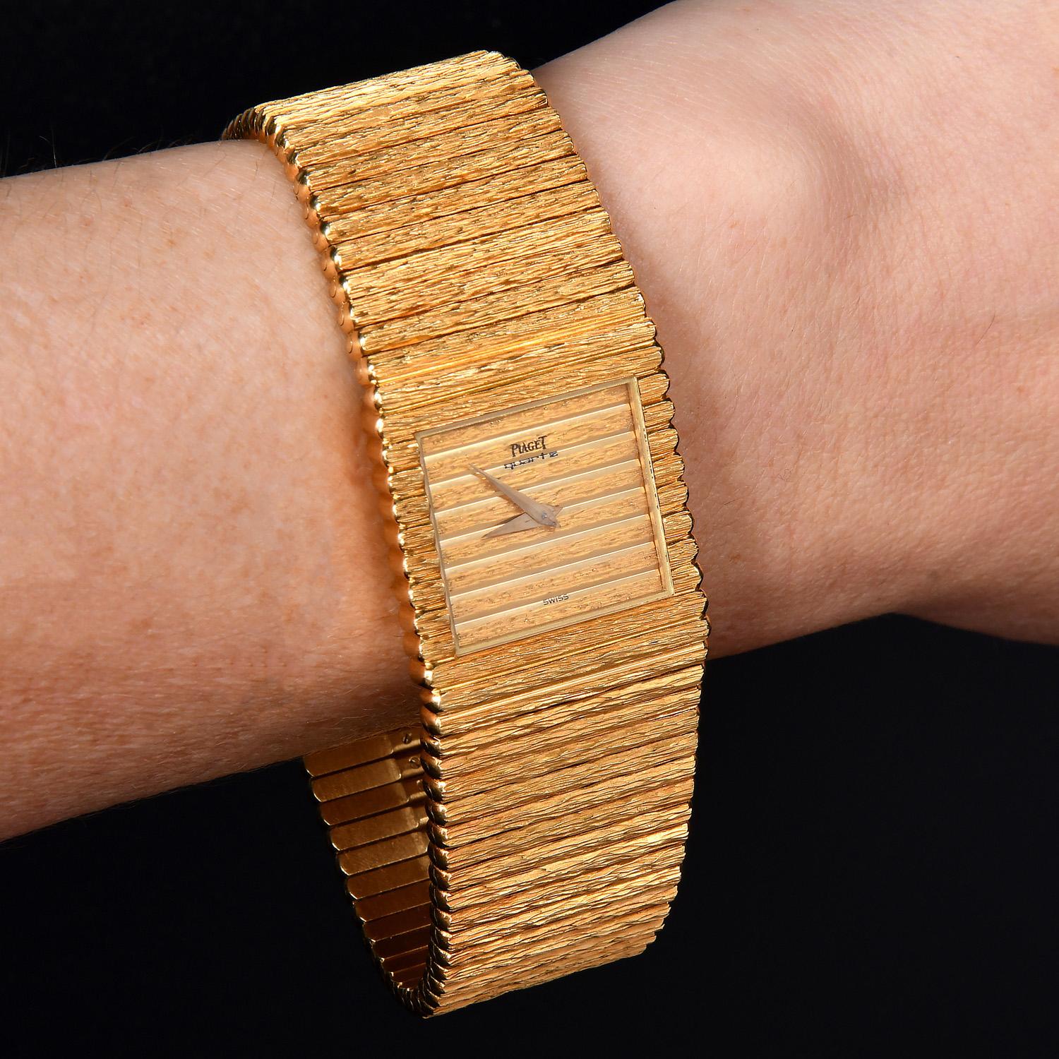 1980s Piaget Polo 18K Yellow Gold Textured Watch Ref 7131 C516 For Sale 5