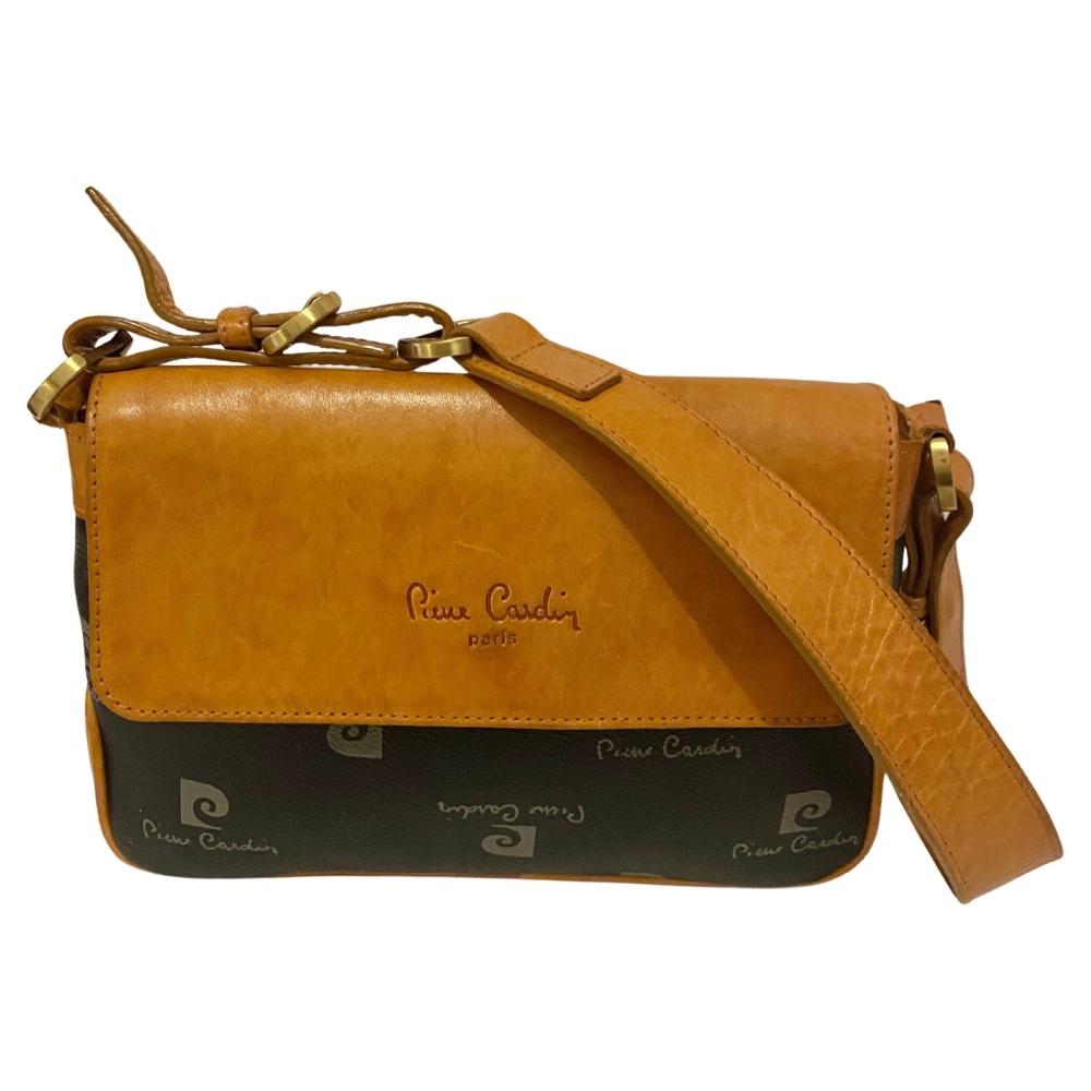 1980s Pierre Cardin Black Tan Logo Flap Shoulder Bag For Sale 5