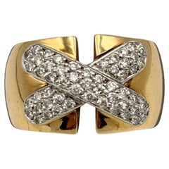 1980s pink gold ring with a diamond cross