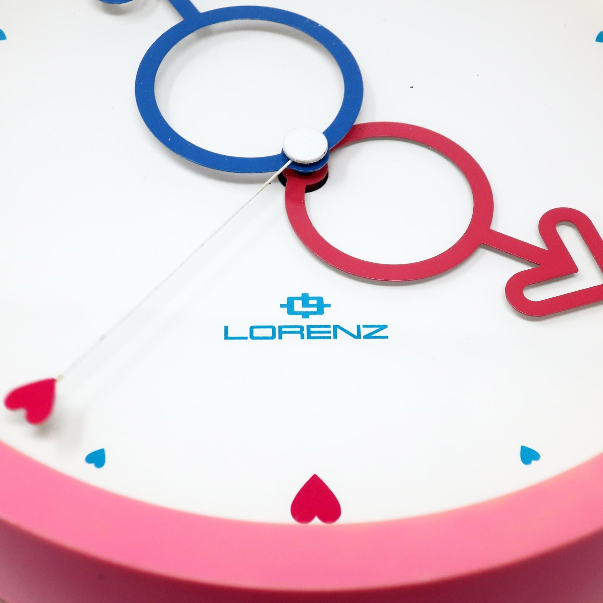 1980er Rosa Herz-Wanduhr von Lorenz im Zustand „Gut“ im Angebot in Brooklyn, NY