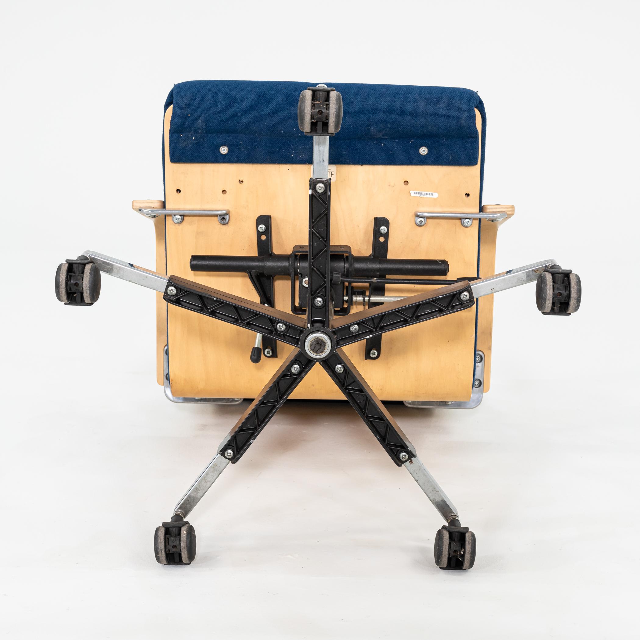 1980s Plaano Chair by Yrjo Kukkapuro for Avarte in Birch with Blue Fabric For Sale 3