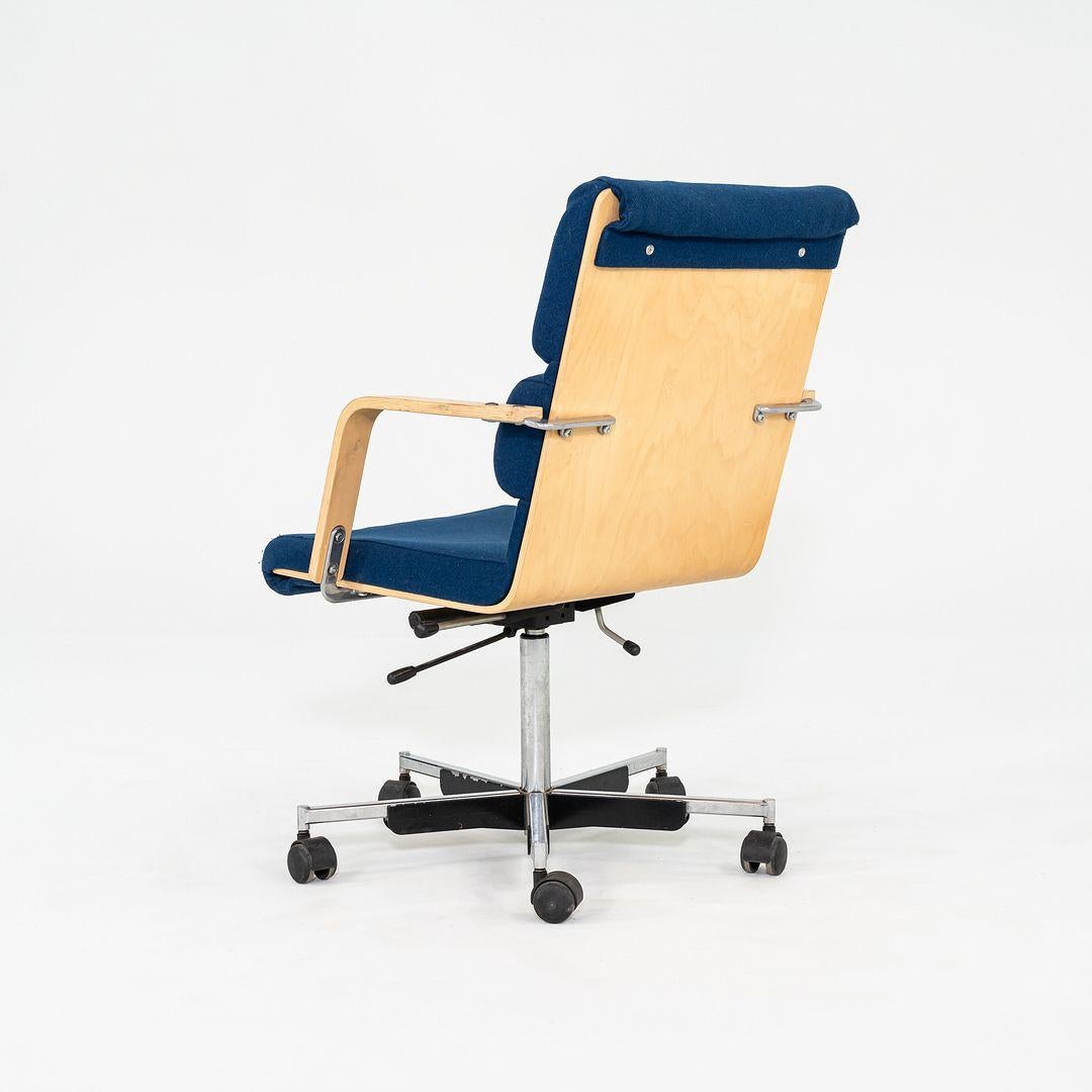 Late 20th Century 1980s Plaano Chair by Yrjo Kukkapuro for Avarte in Birch with Blue Fabric For Sale
