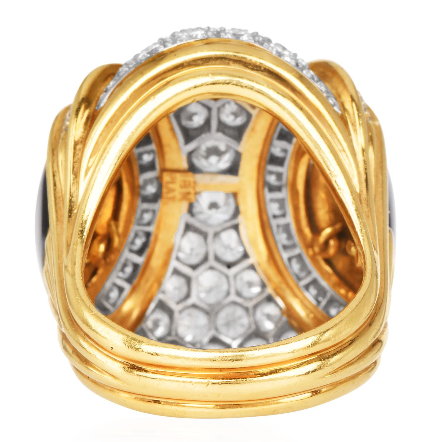 1980s  Platinum 18k Gold Black Jade & Diamond Dome Cocktail Ring In Excellent Condition For Sale In Miami, FL