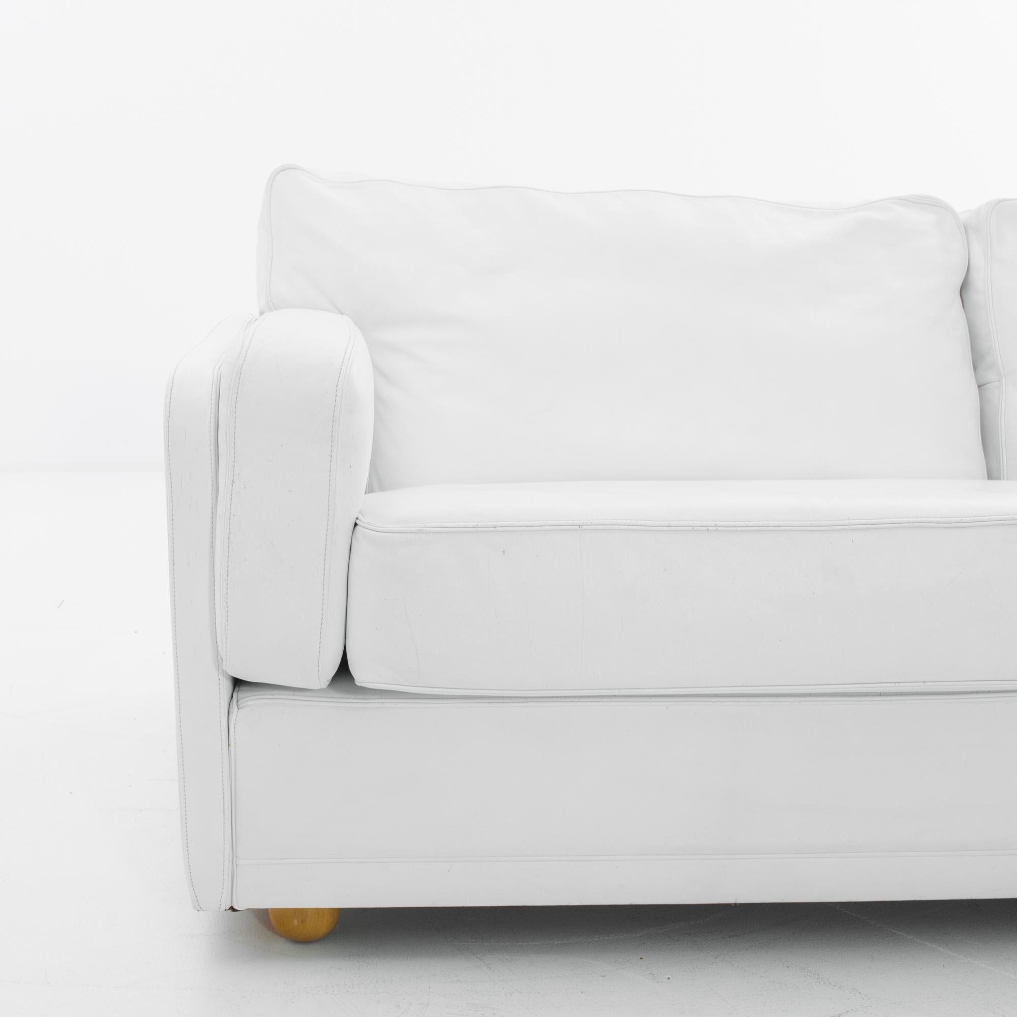 Late 20th Century 1980s Poltrona Frau White Leather Sofa  For Sale