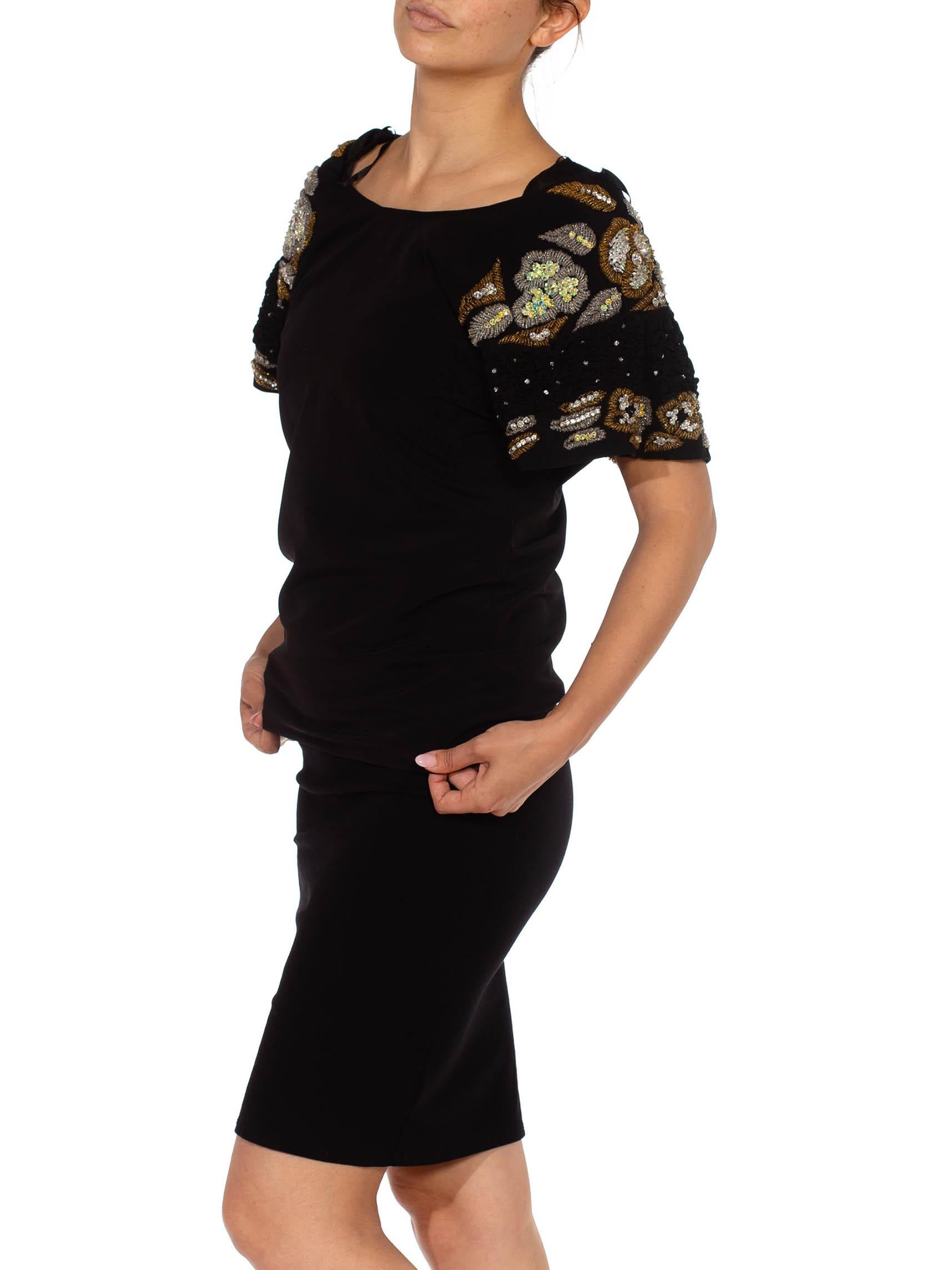 Nero Top anni '80 in crepe di poliestere con perline a mano e maniche smocked con cristalli in vendita