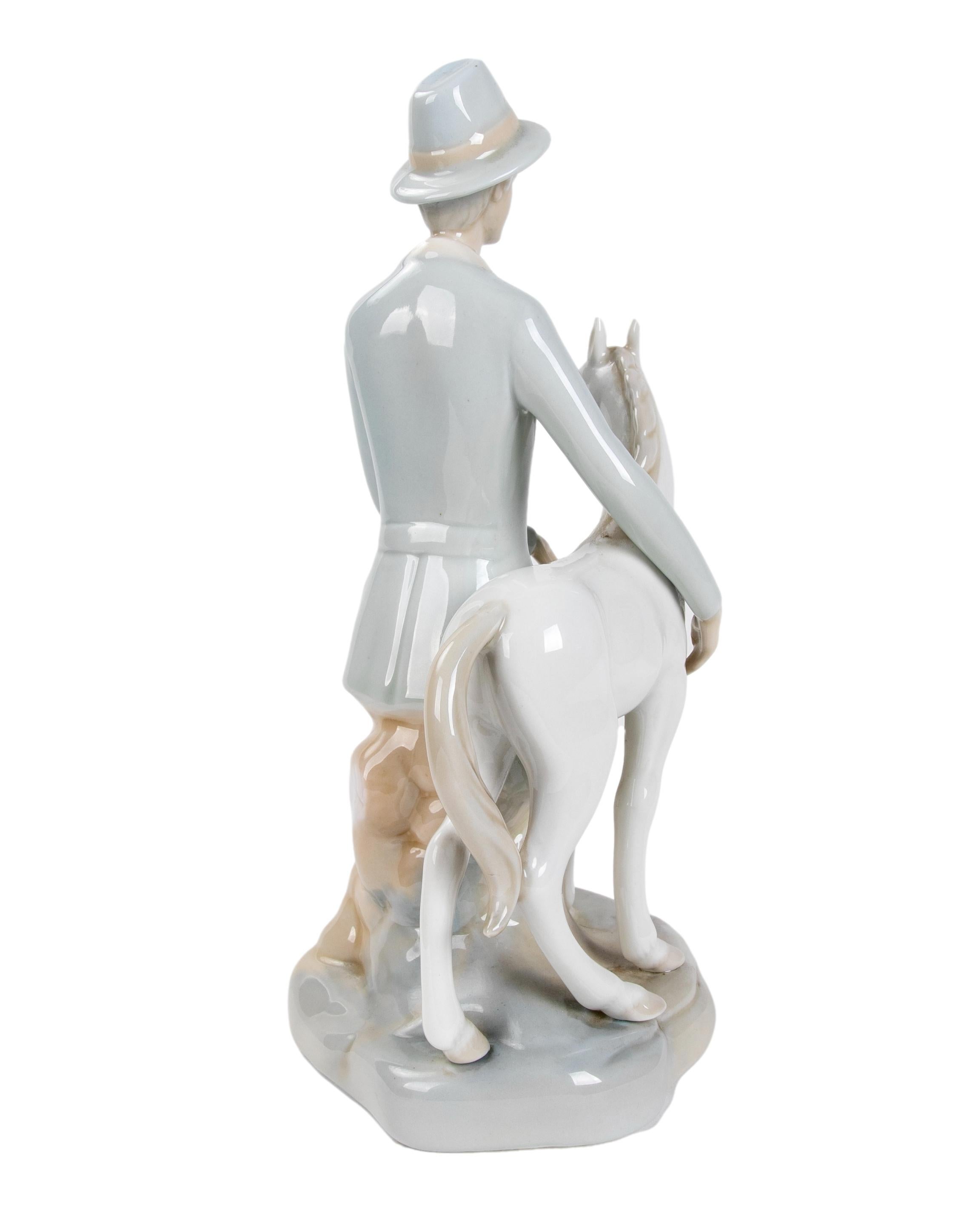 20ième siècle Figure en porcelaine des années 1980 par LLadro en vente