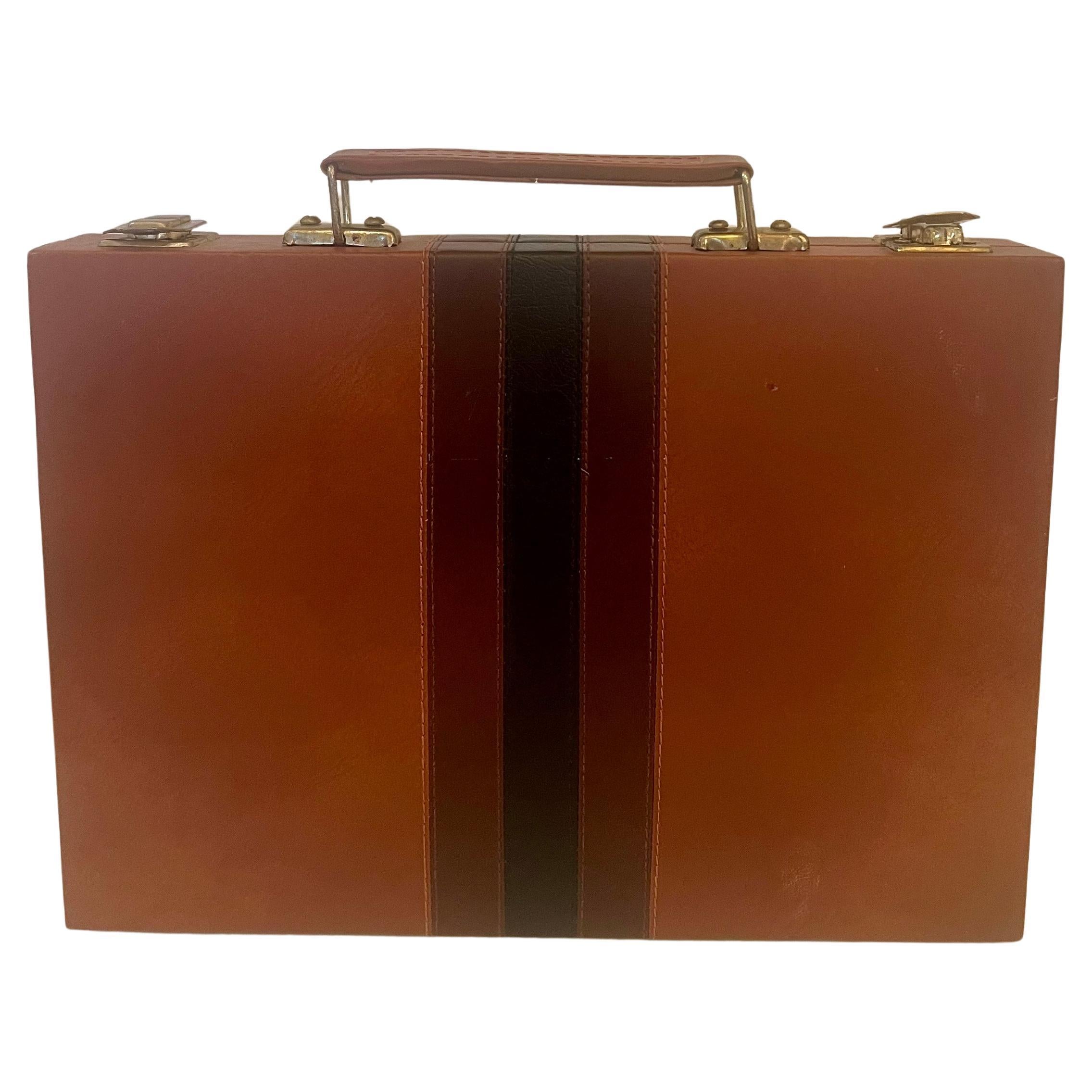 Petite portable 1980's Backgammon travel size nice original condition.