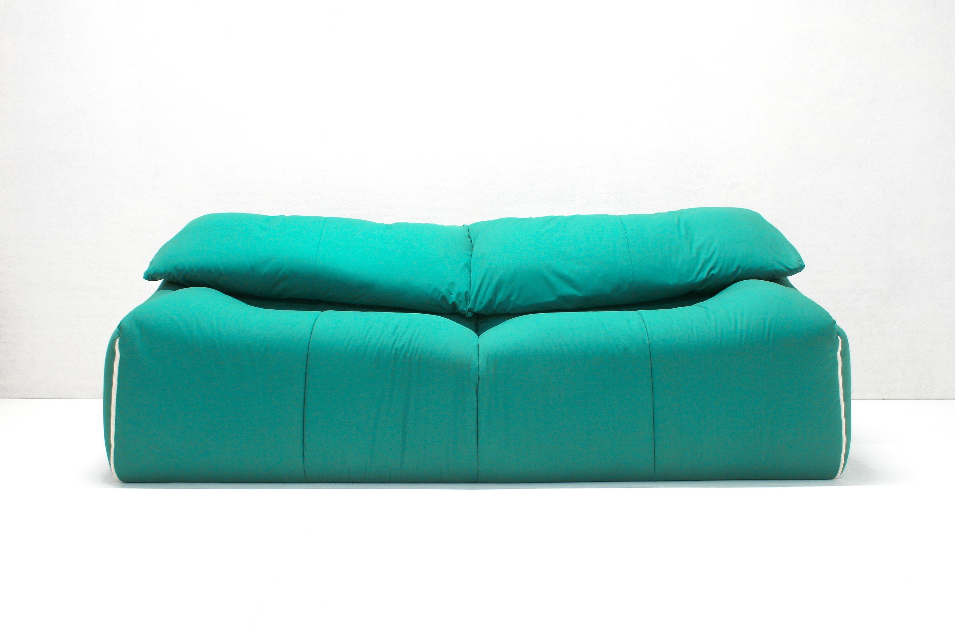 Postmodernes pflaumenfarbenes Sofa von Annie Hieronimus für Cinna / Ligne Roset, 1980er Jahre im Zustand „Gut“ im Angebot in Izegem, VWV