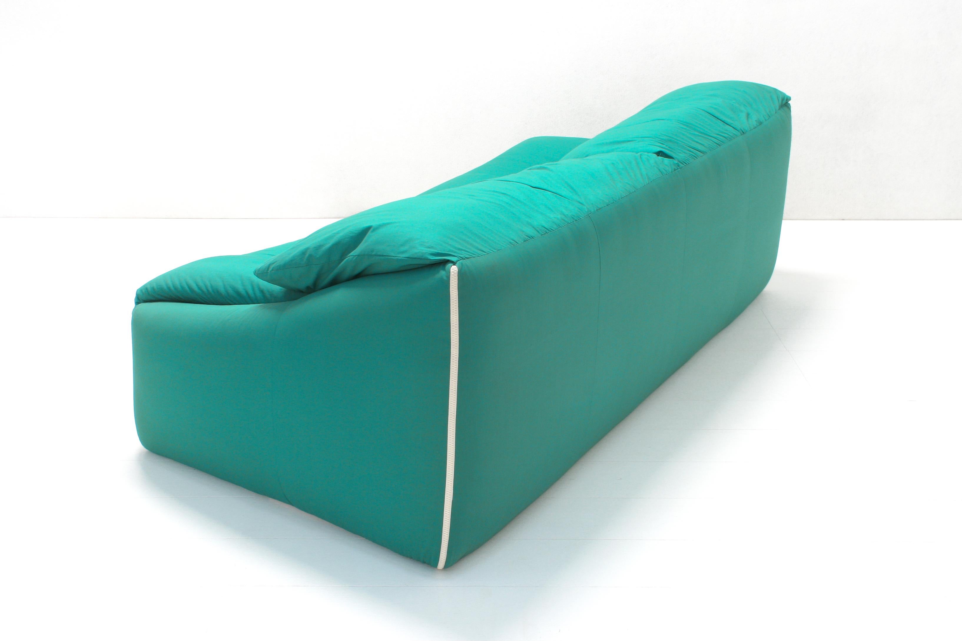 Postmodernes pflaumenfarbenes Sofa von Annie Hieronimus für Cinna / Ligne Roset, 1980er Jahre (20. Jahrhundert) im Angebot