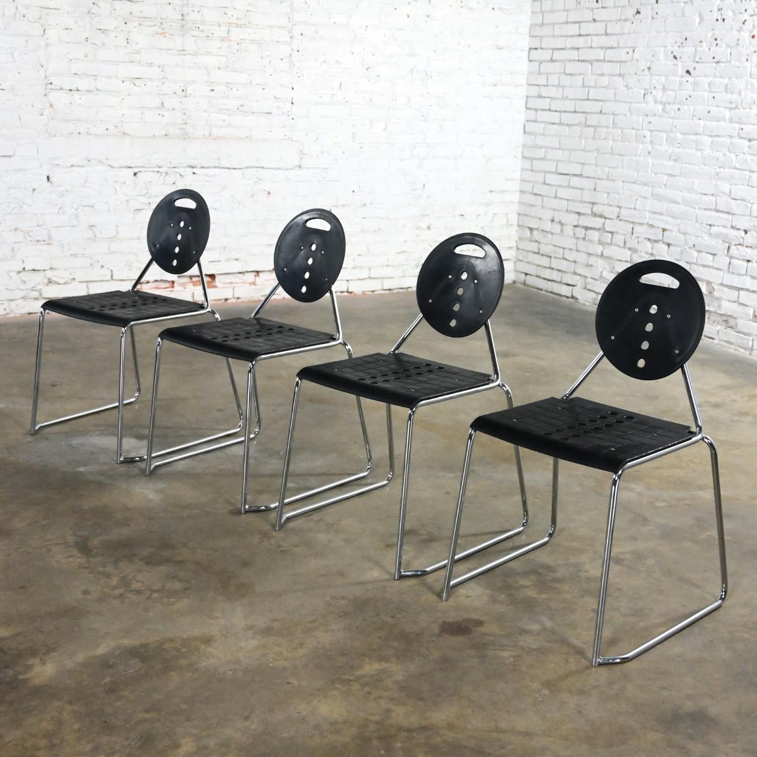 1980s Post Modern Segis Italia Black Plastic & Chrome Charlie Side Chairs Set 4  In Good Condition For Sale In Topeka, KS