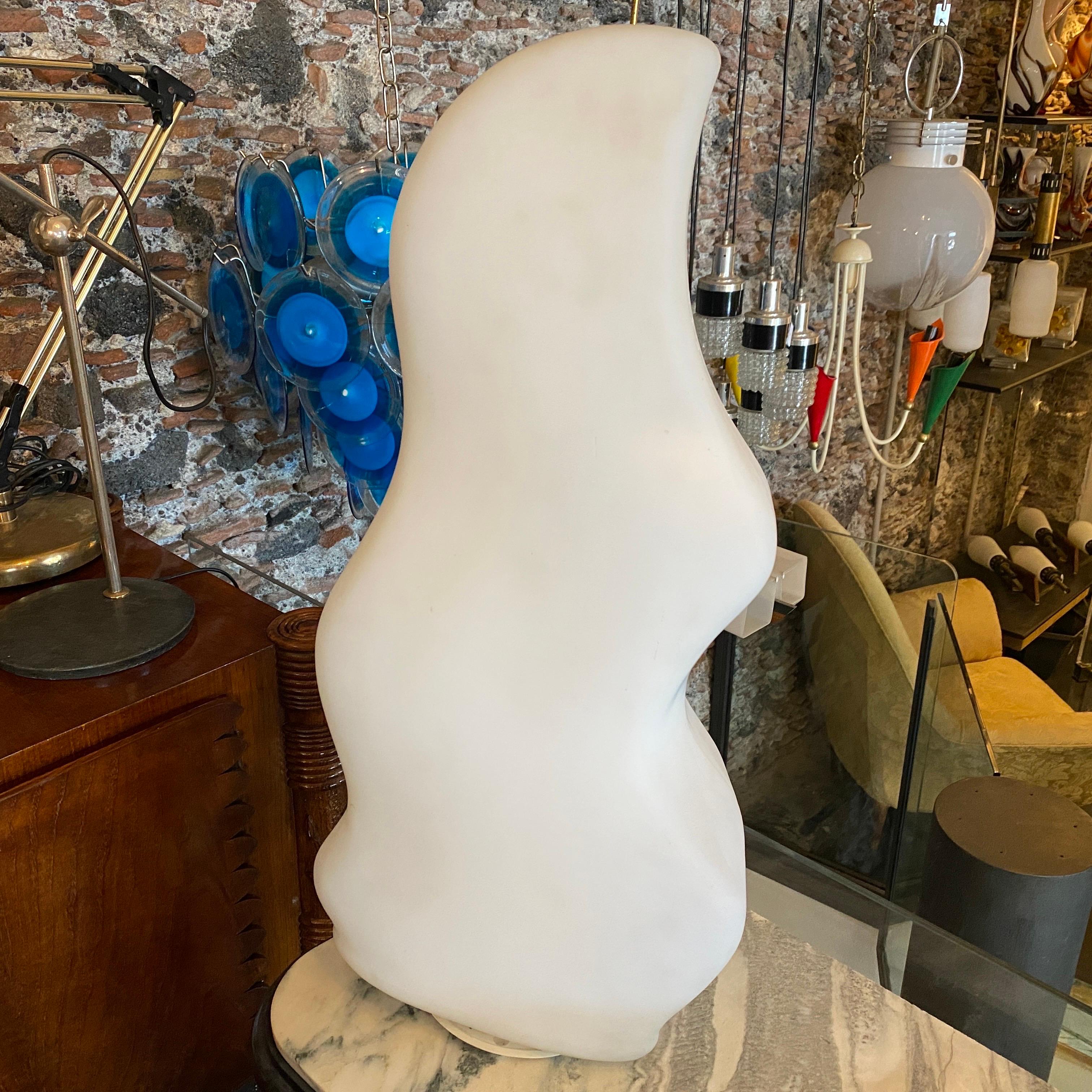 1980s Post-Modernist Frosted Glass Iceberg Table Lamp 2