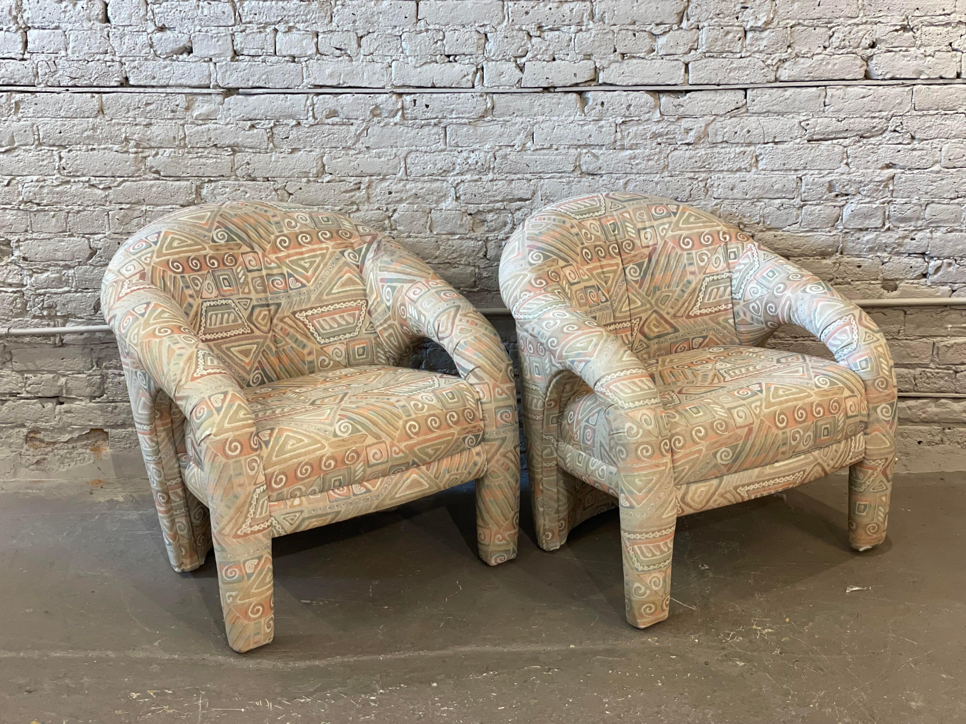 Paire de fauteuils d'arc postmodernes des années 1980 dans le style de Kagan en vente 2