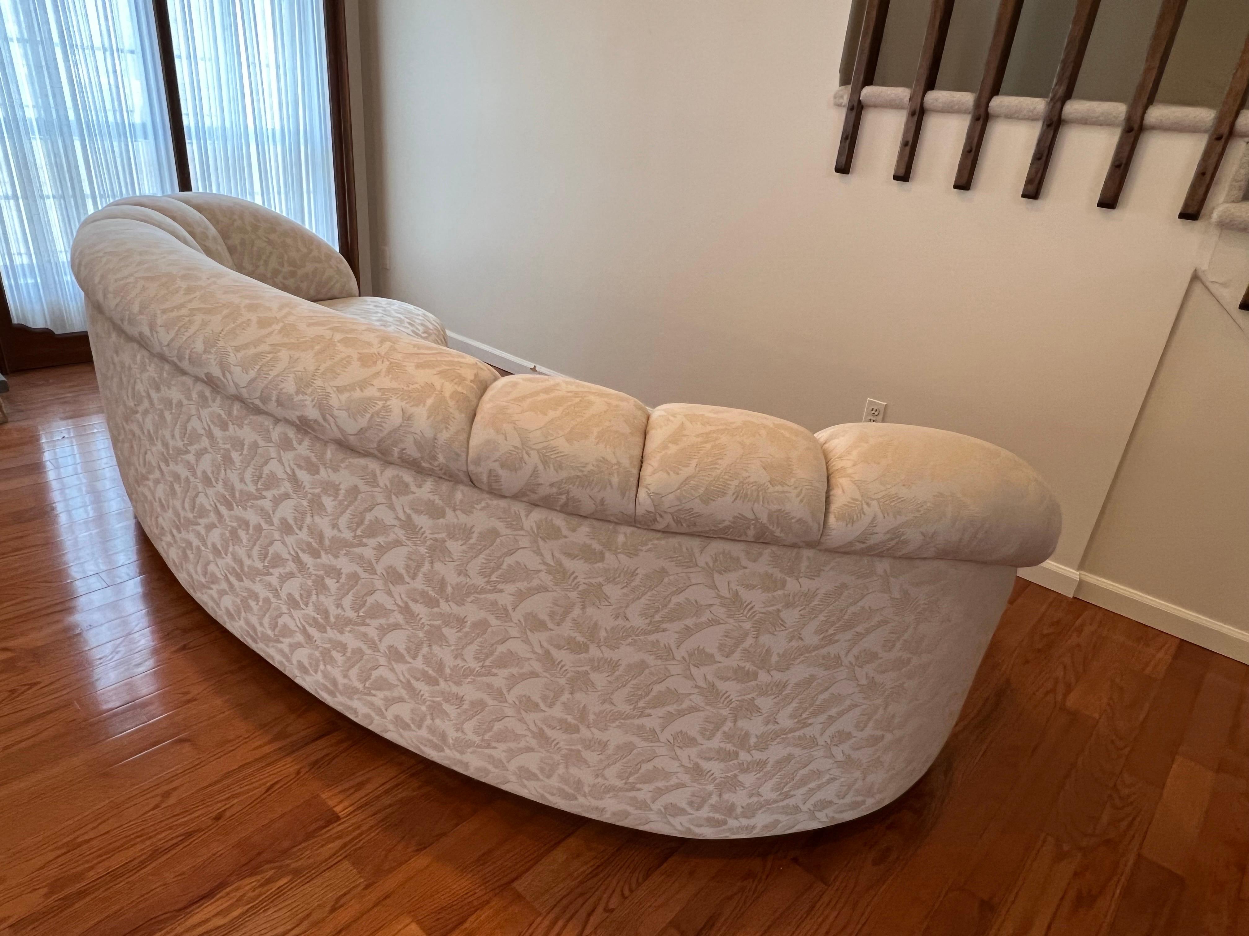 North American 1980s Postmodern Curvy Kidney Sofa For Sale