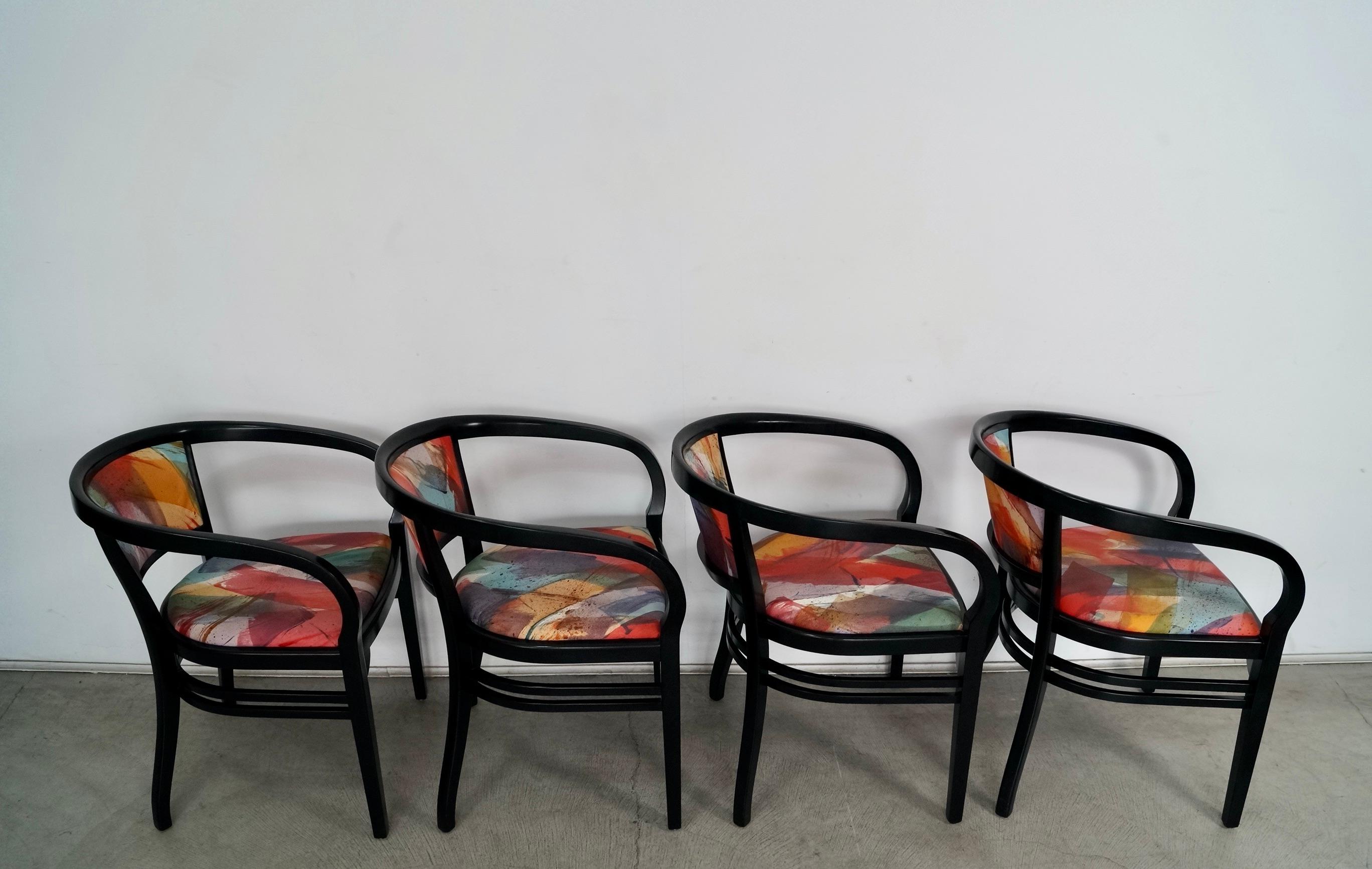 Poltrone da pranzo postmoderne degli anni '80 laccate di nero di Nienkamper - Set di 4 in vendita 1