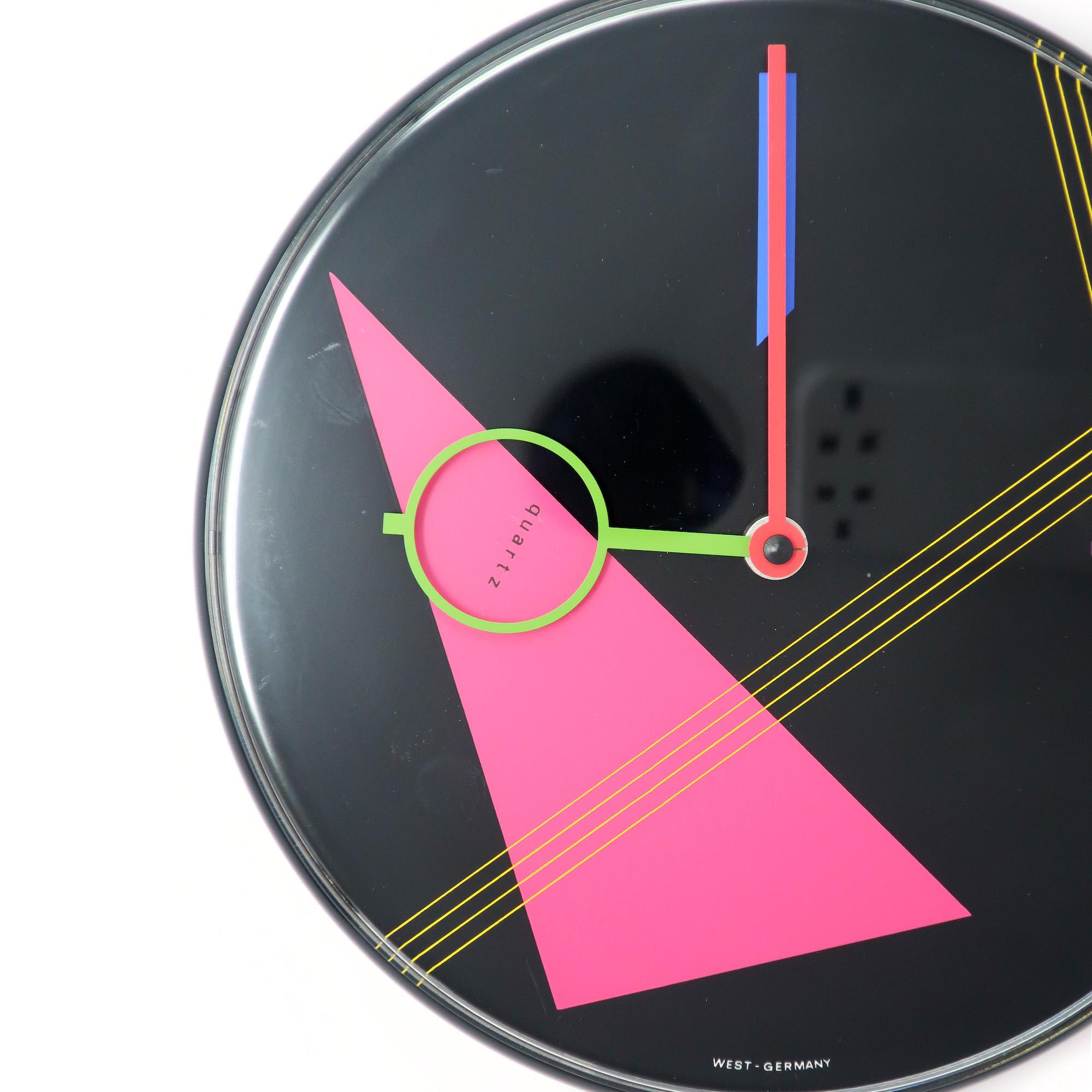 1980s Postmodern Black Wall Clock by Linden In Good Condition For Sale In Brooklyn, NY