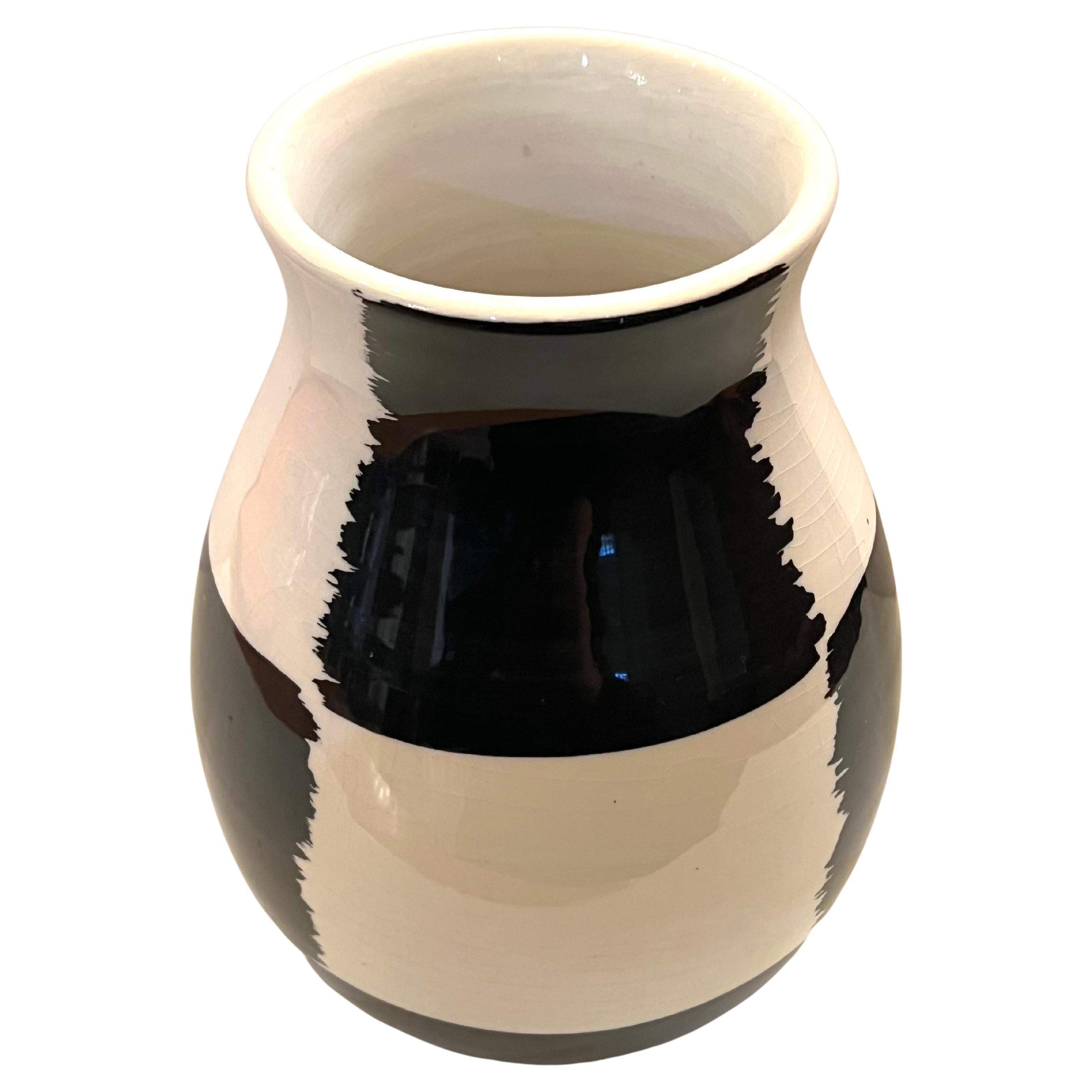 1980's Postmodern Black & White Italian Ceramic Vase by Bitossi In Excellent Condition In San Diego, CA