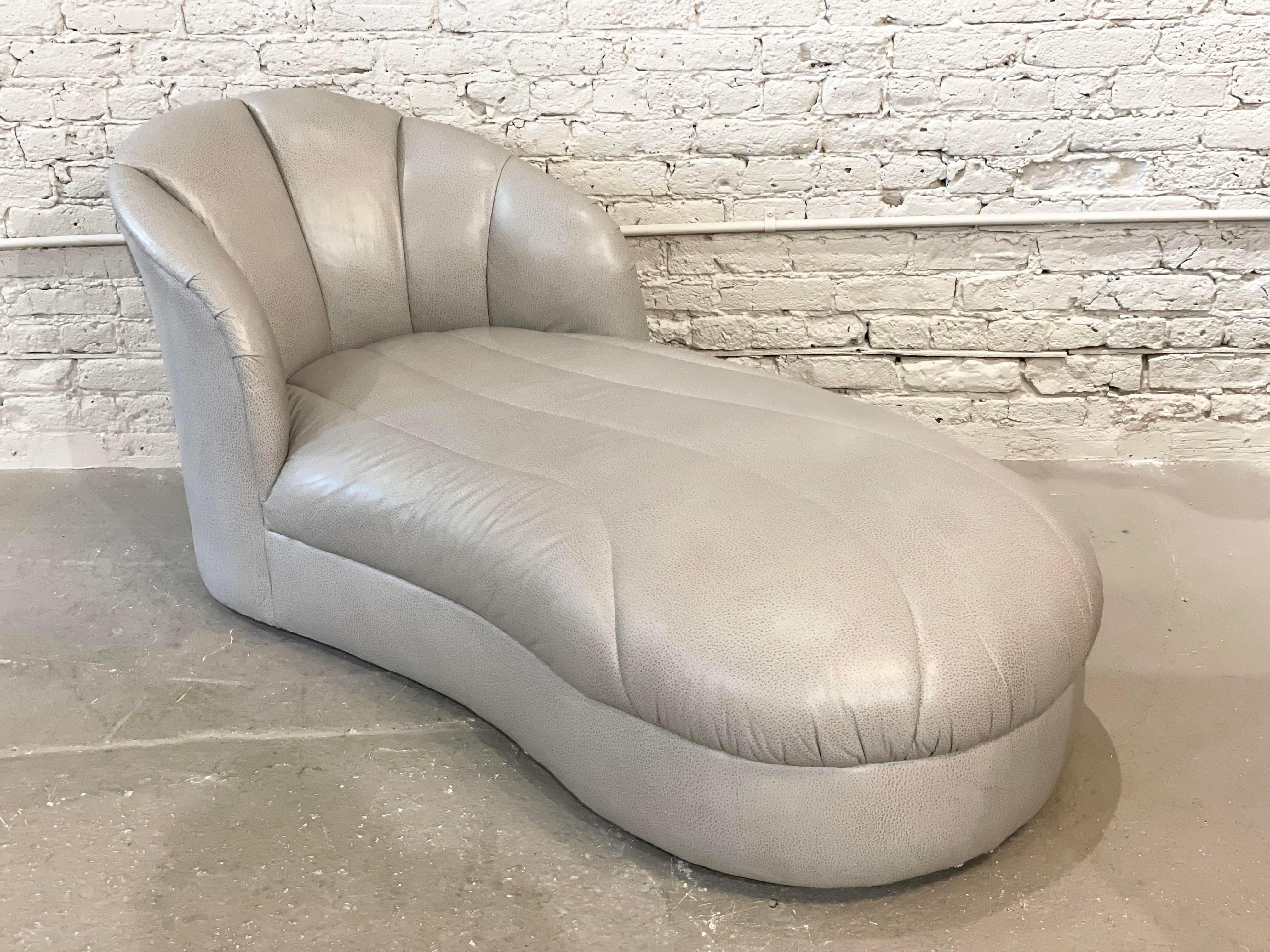 1980s Postmodern Chaise Lounge 3