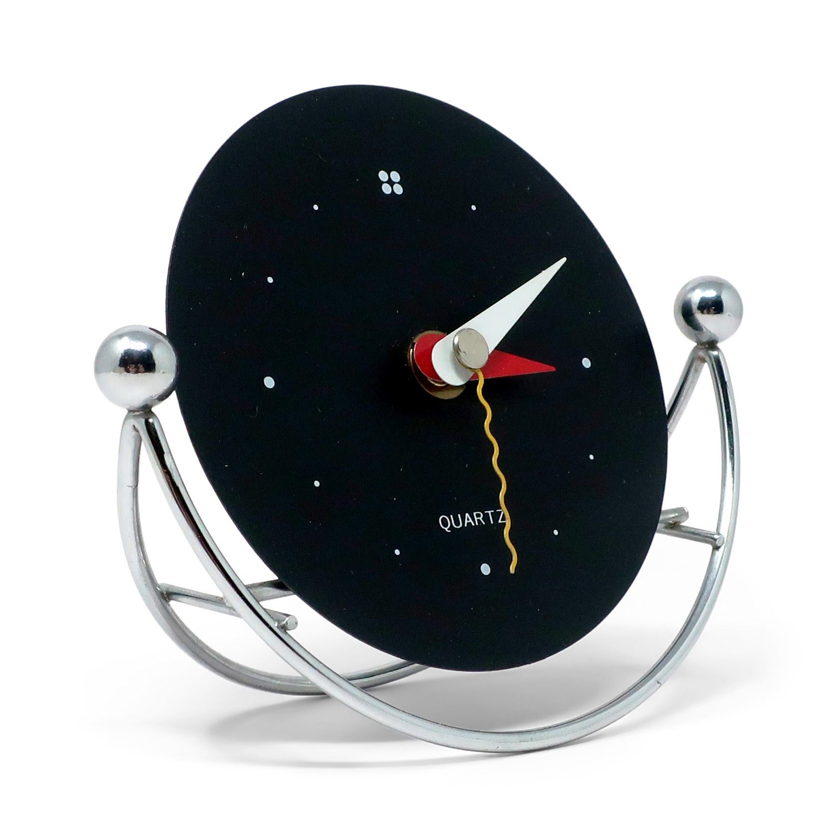 XX secolo 1980s Postmodern Chrome Rocking Desk Clock in vendita