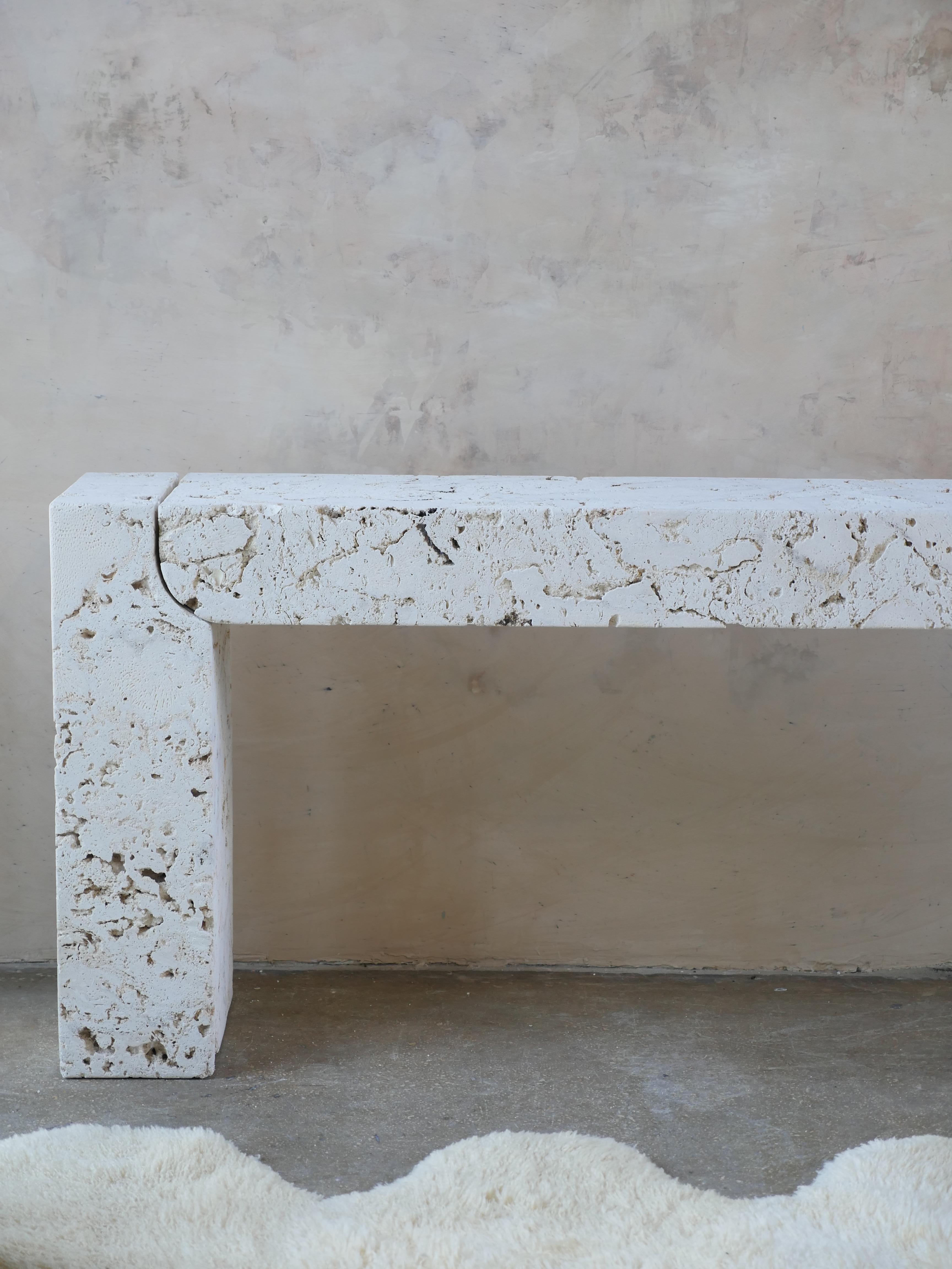 1980s Postmodern Coral Stone Console Table  In Good Condition In Miami, FL