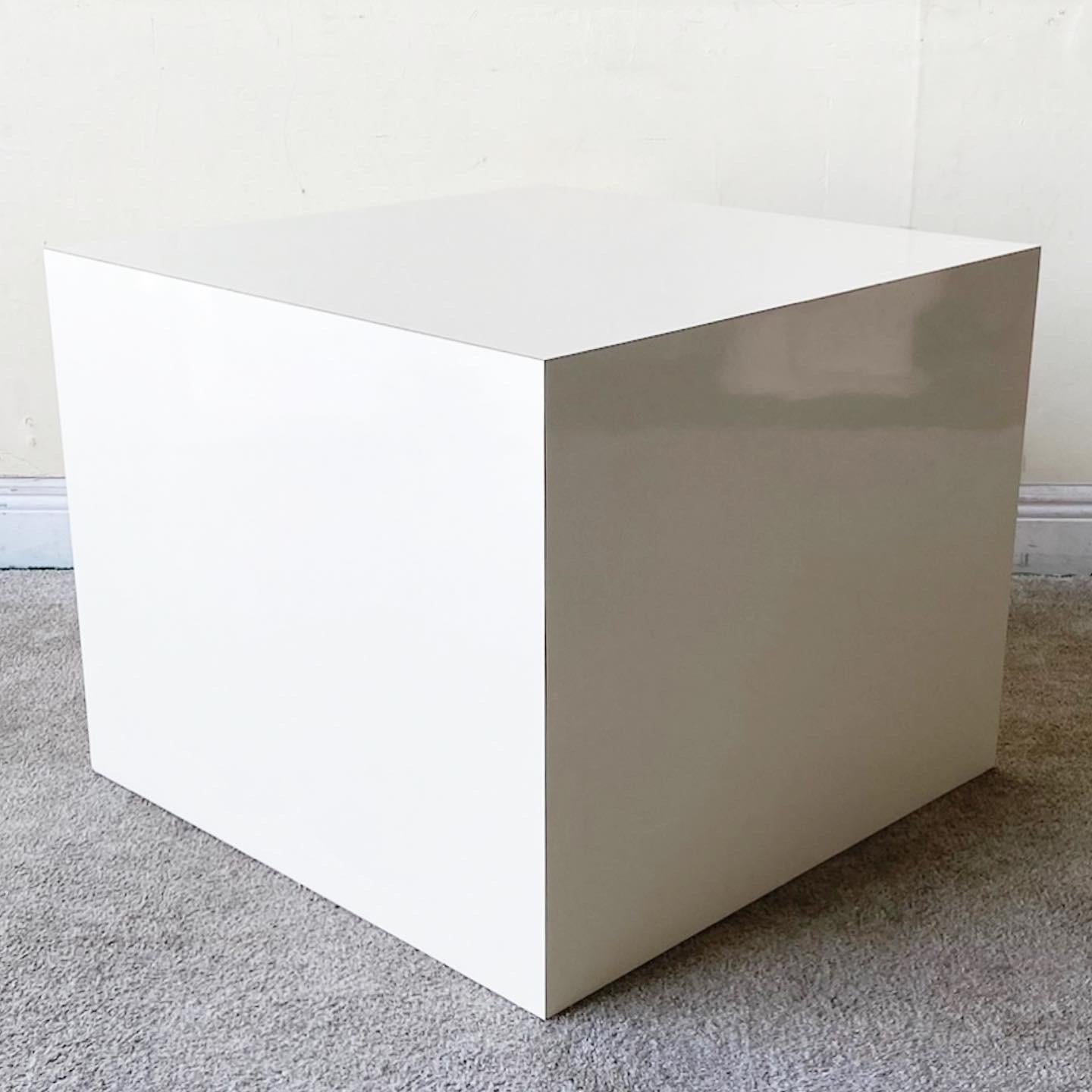American 1980s Postmodern Cream Lacquer Laminate Cubic Side Table