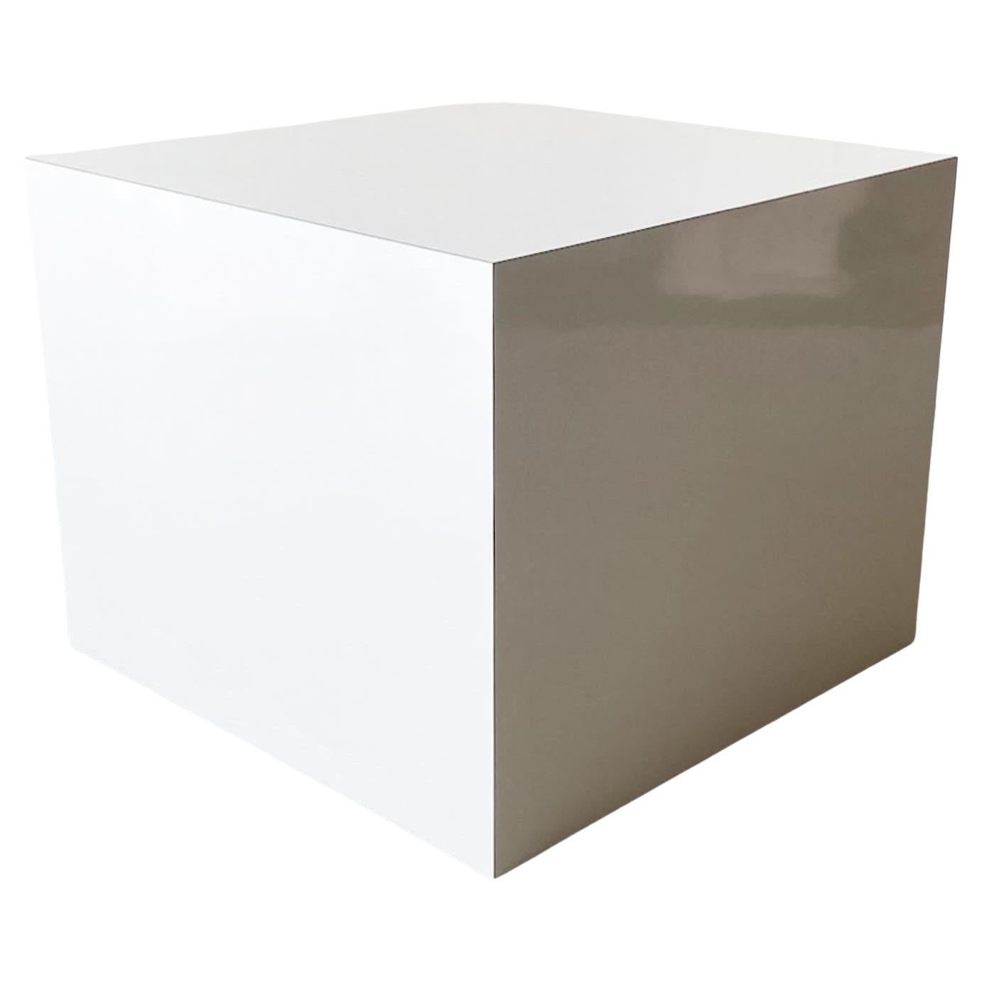 1980s Postmodern Cream Lacquer Laminate Cubic Side Table