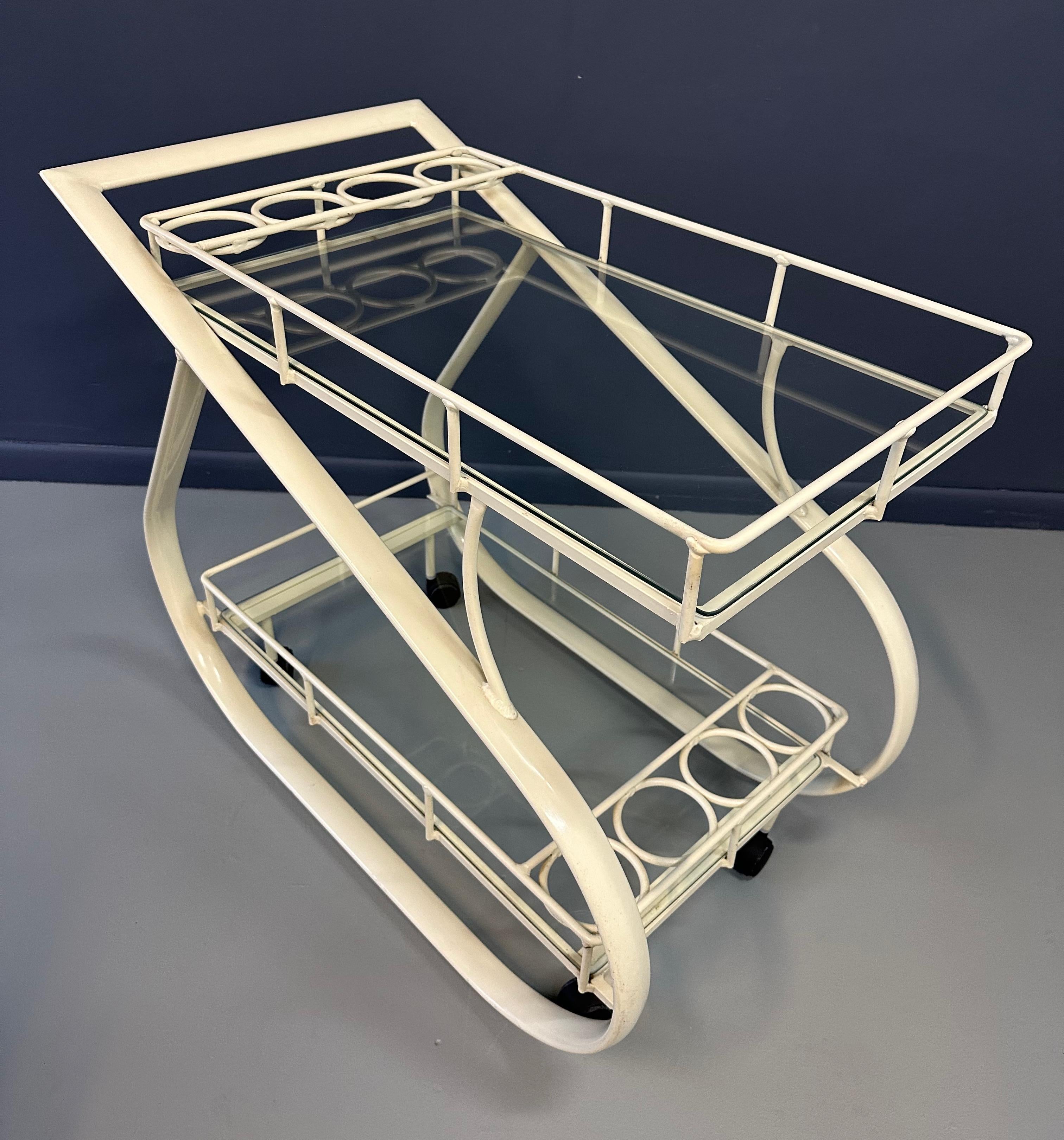 Postmoderner, geschwungener, zweistöckiger Barwagen aus Aluminium, Woodard zugeschrieben Woodard, 1980er Jahre im Angebot 3